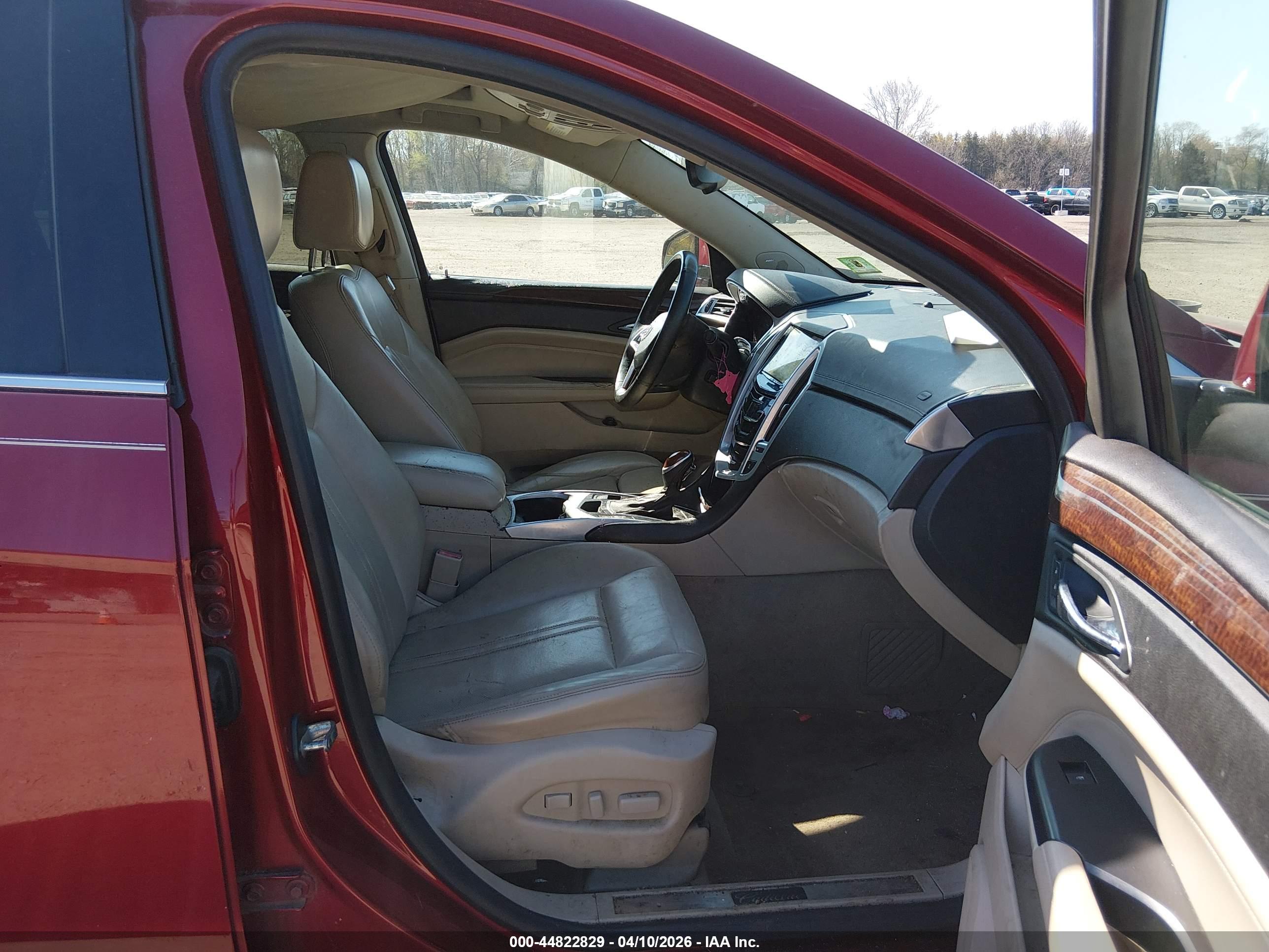 CADILLAC SRX image 5