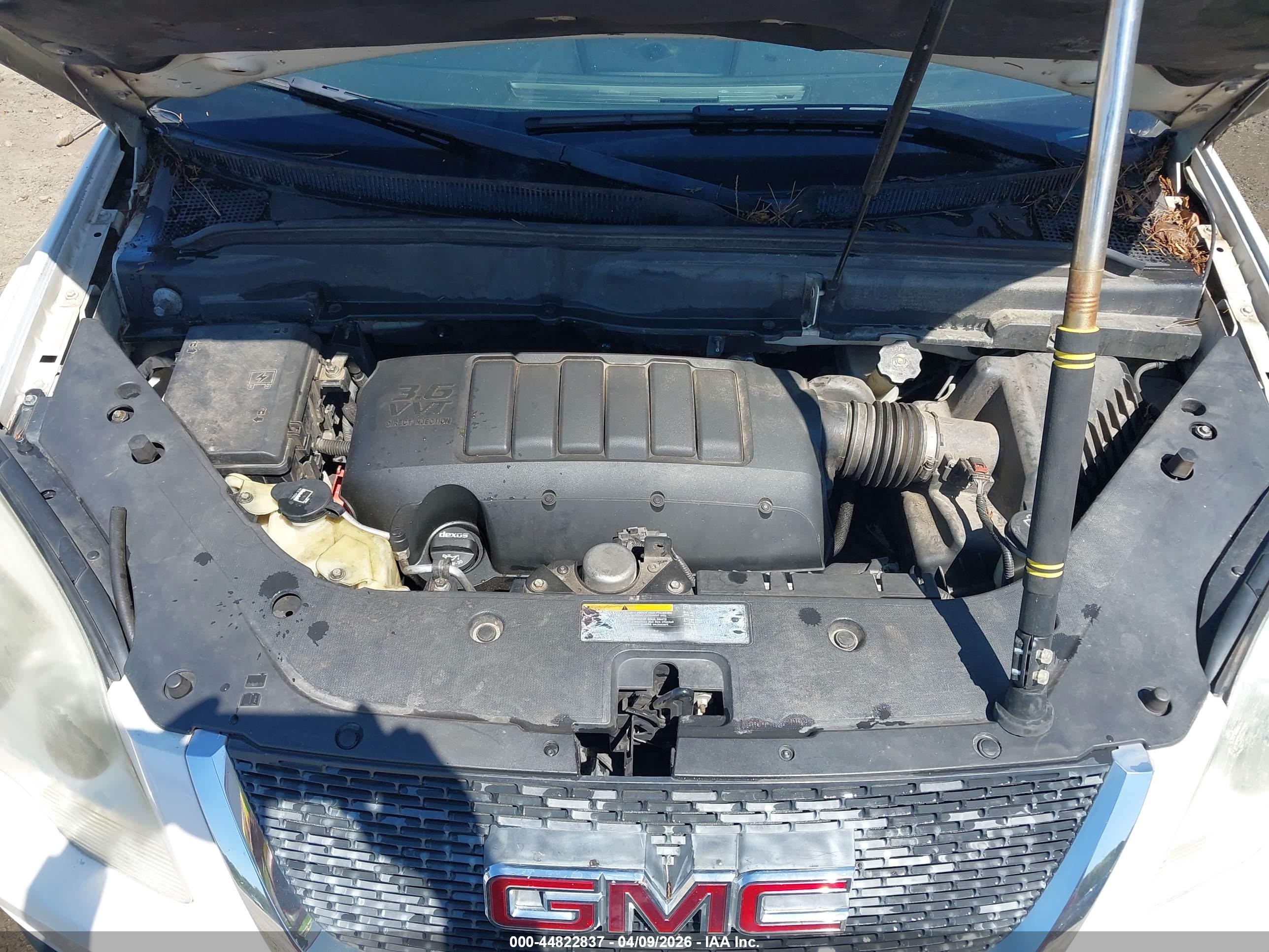 GMC ACADIA image 10