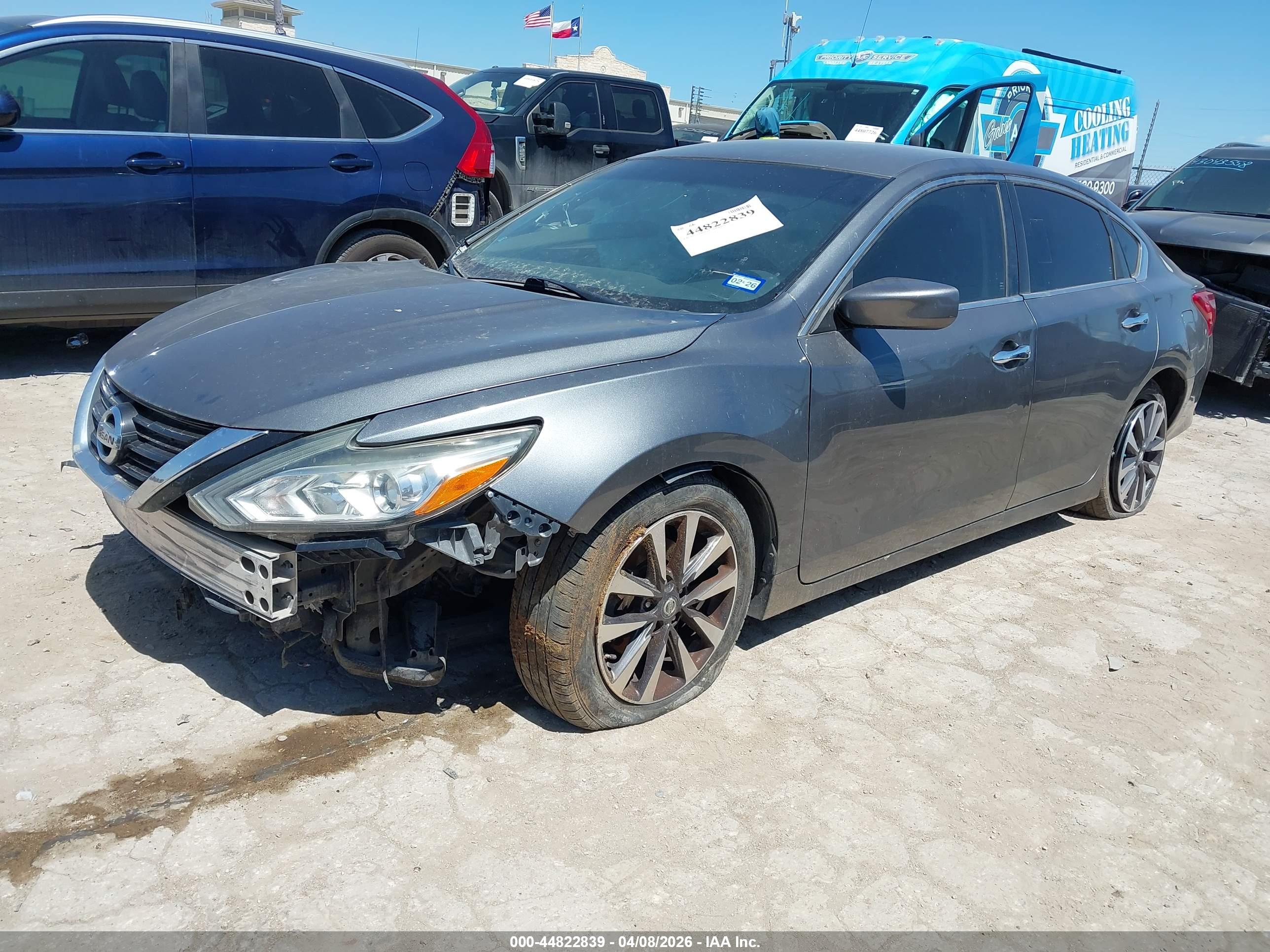 NISSAN ALTIMA image 2