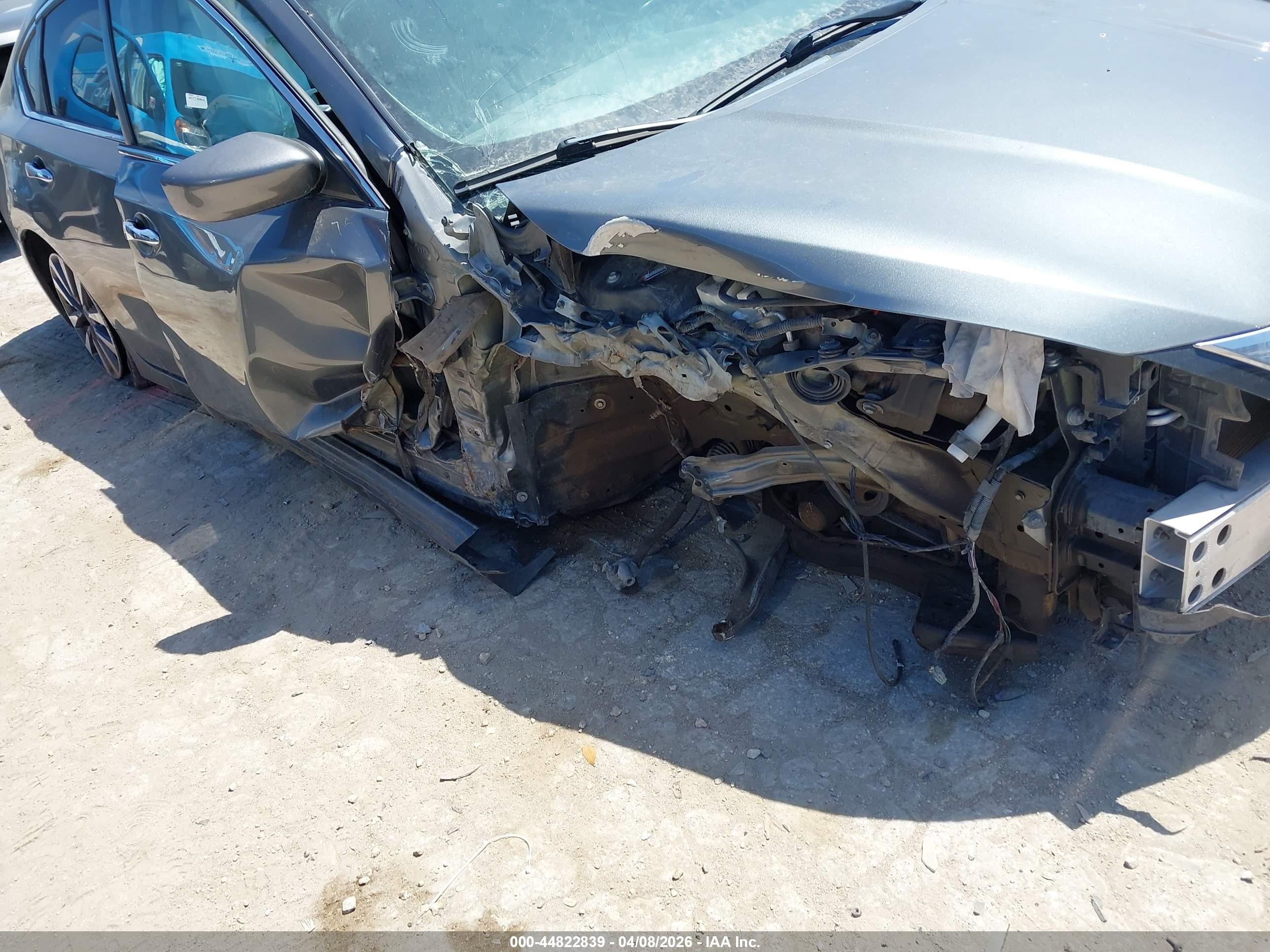 NISSAN ALTIMA image 6