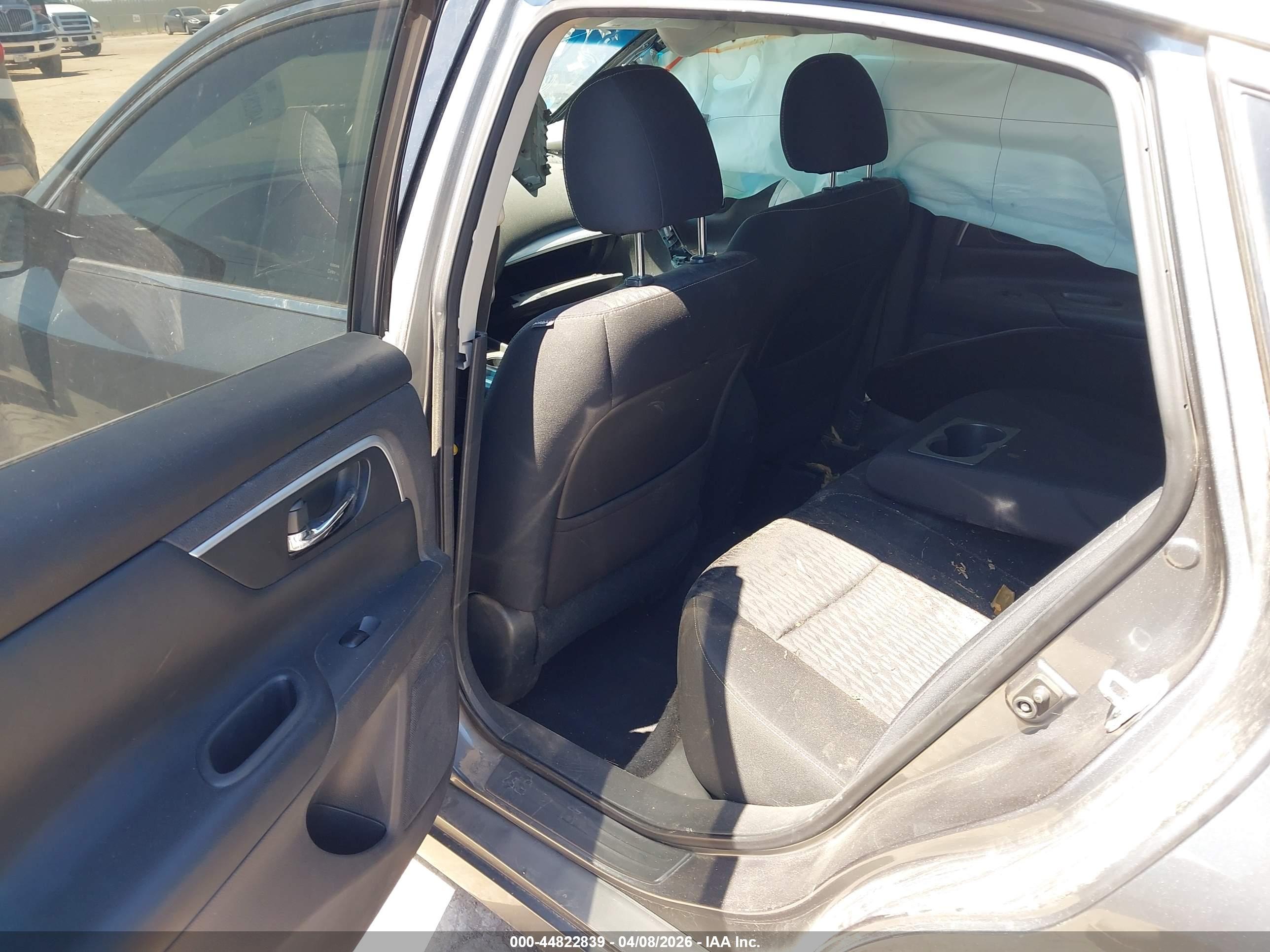 NISSAN ALTIMA image 8