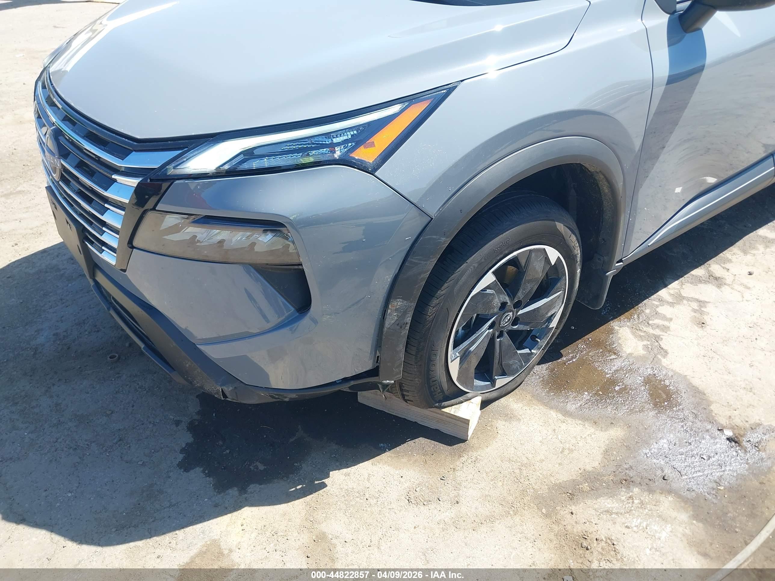 NISSAN ROGUE image 6