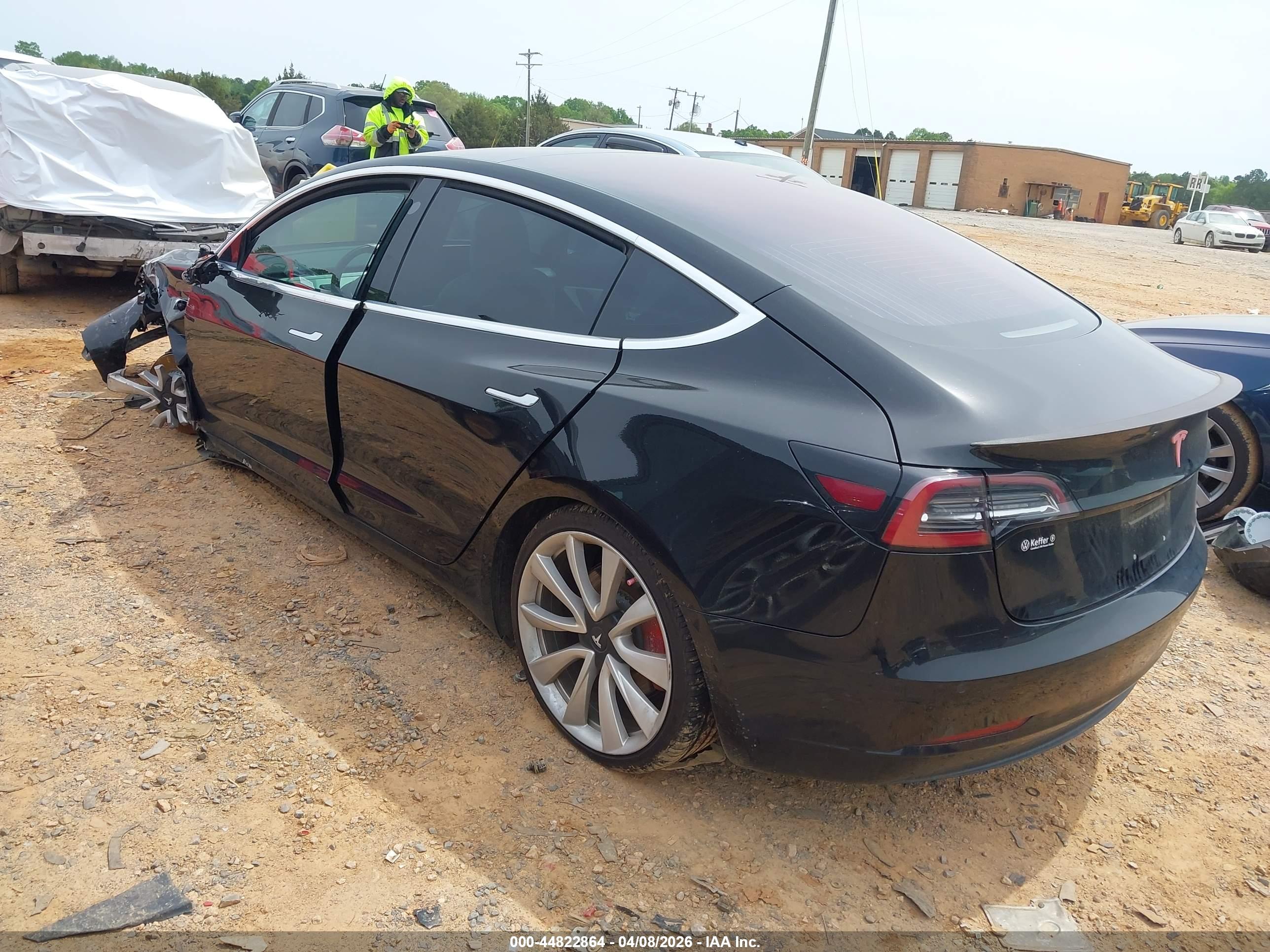 TESLA MODEL image 3