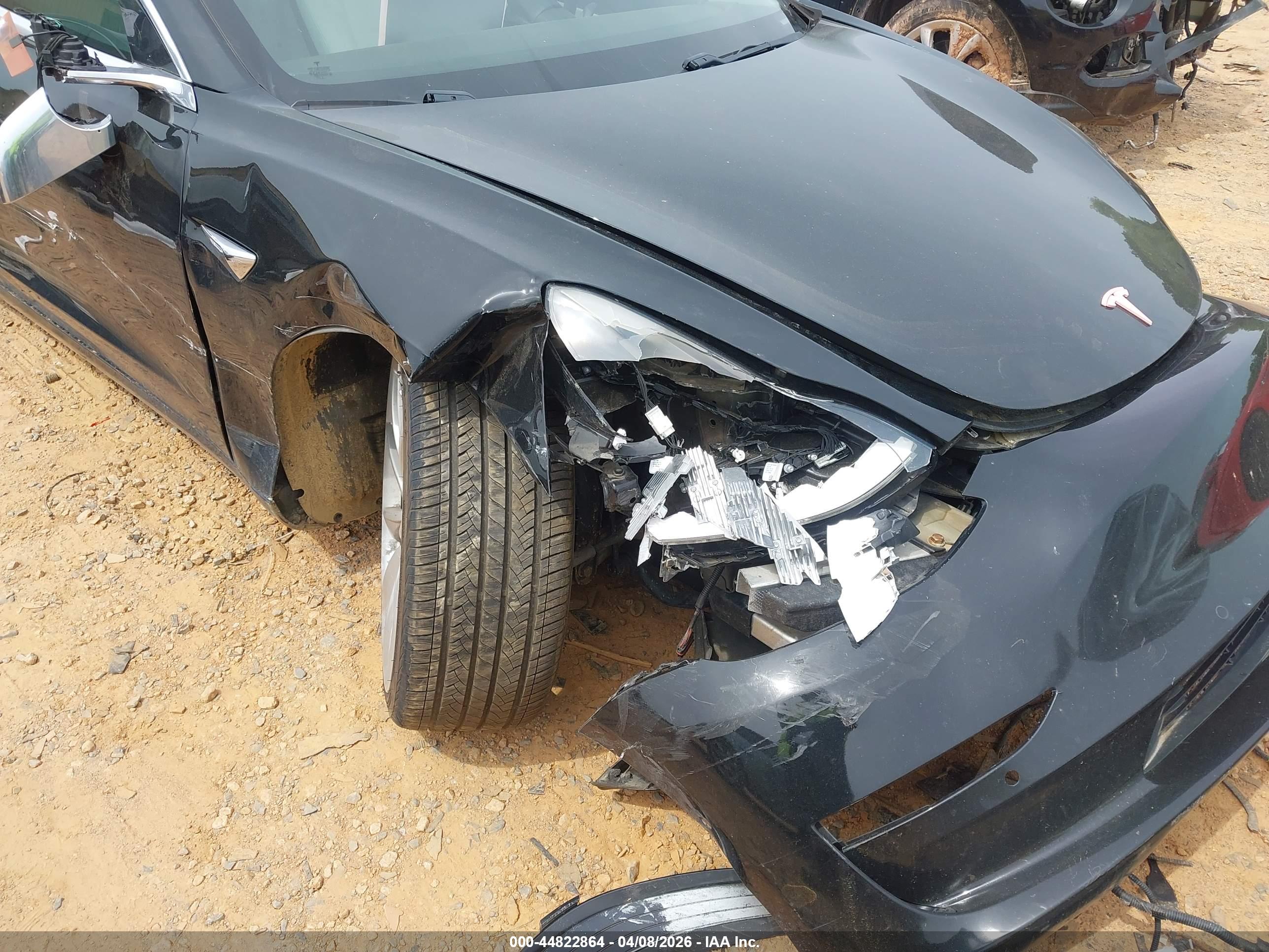 TESLA MODEL image 6