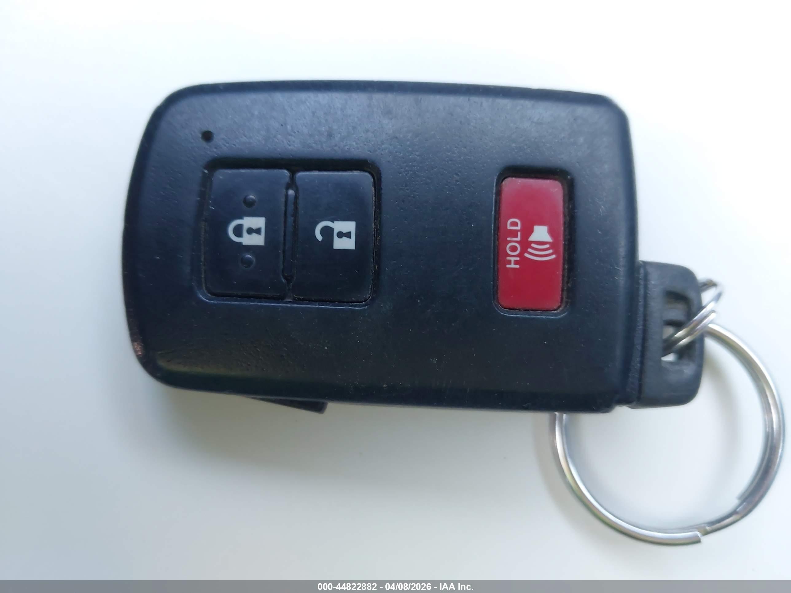 TOYOTA PRIUS image 11