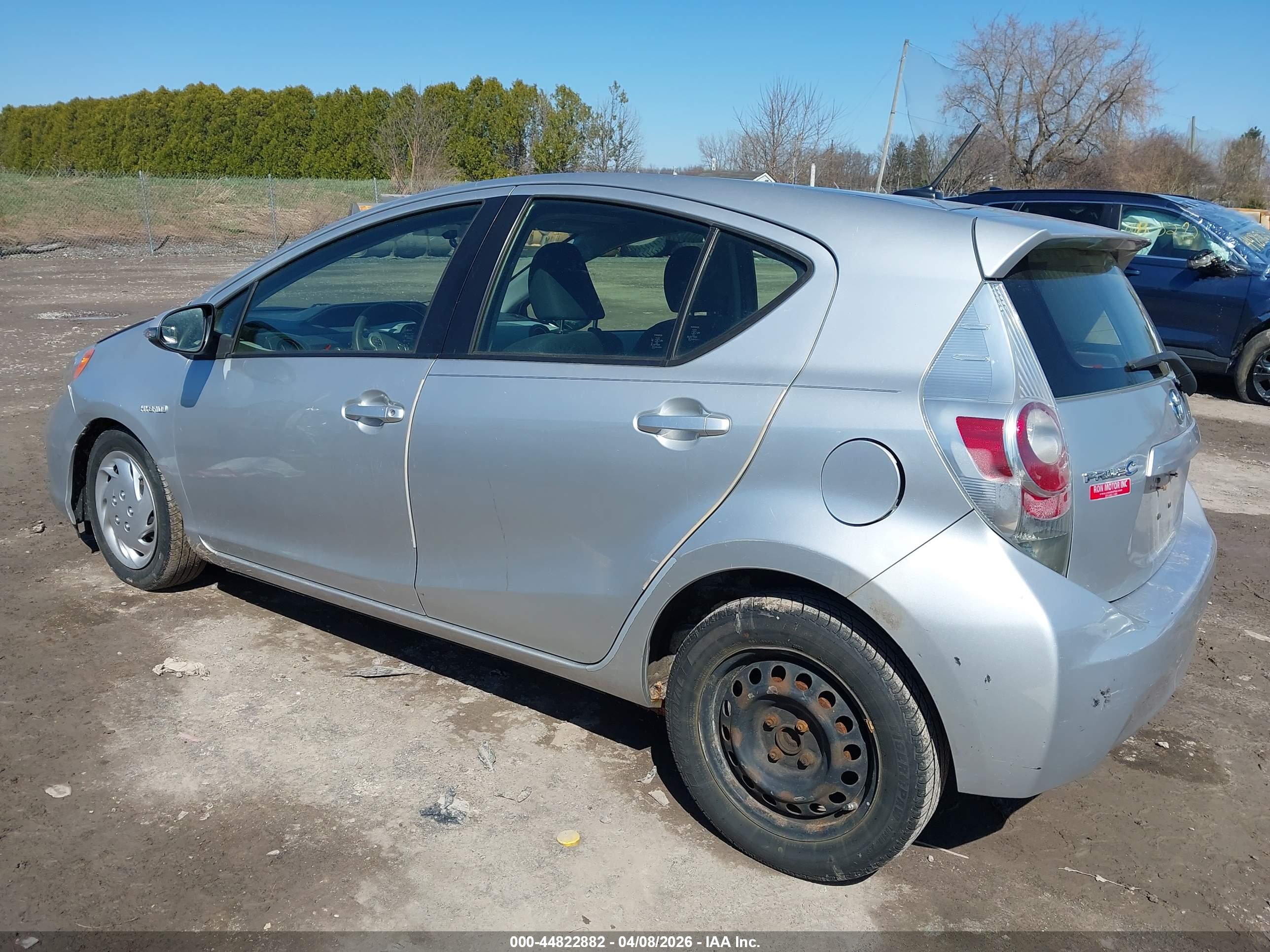 TOYOTA PRIUS image 3