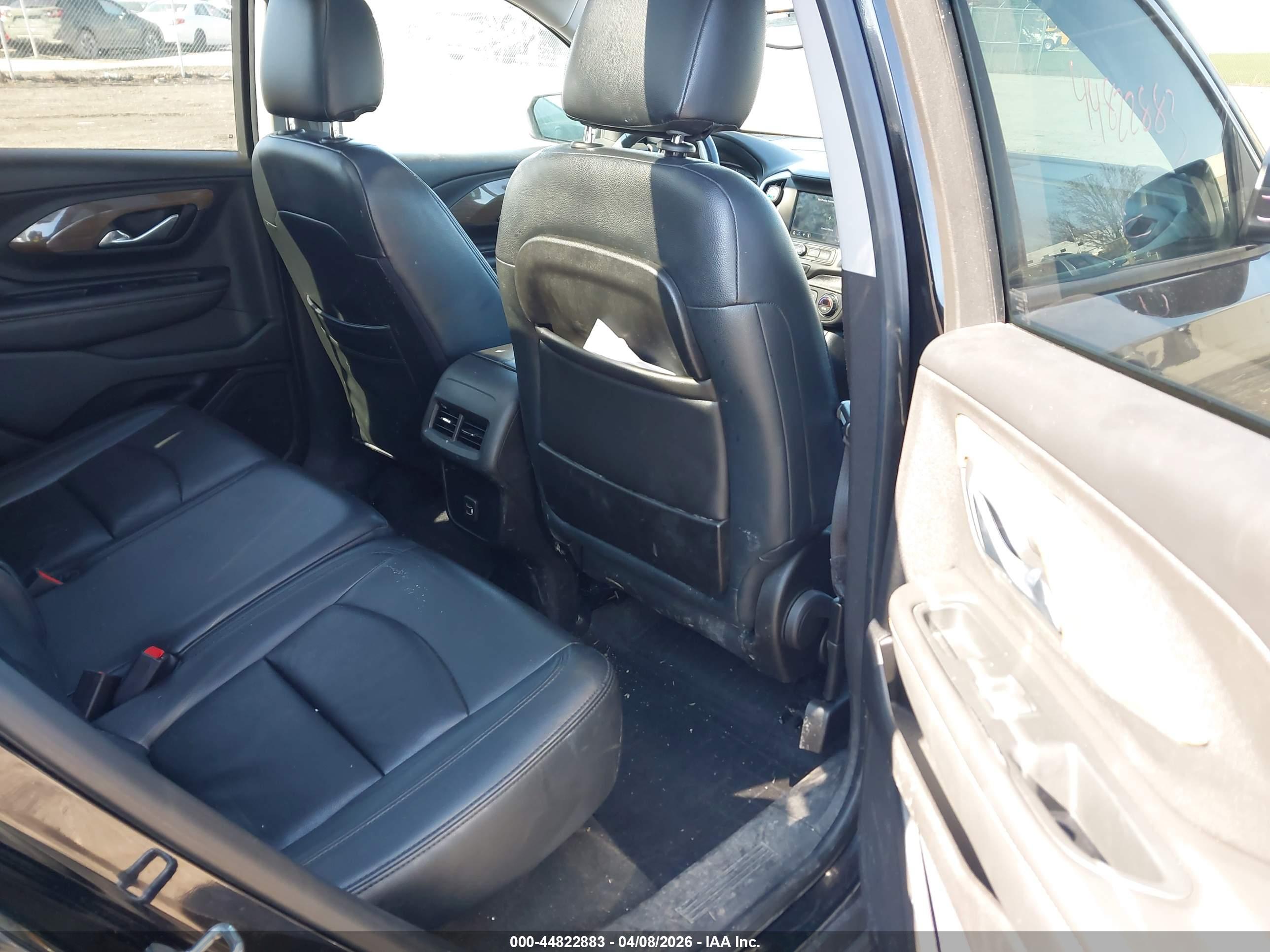 GMC TERRAIN image 8