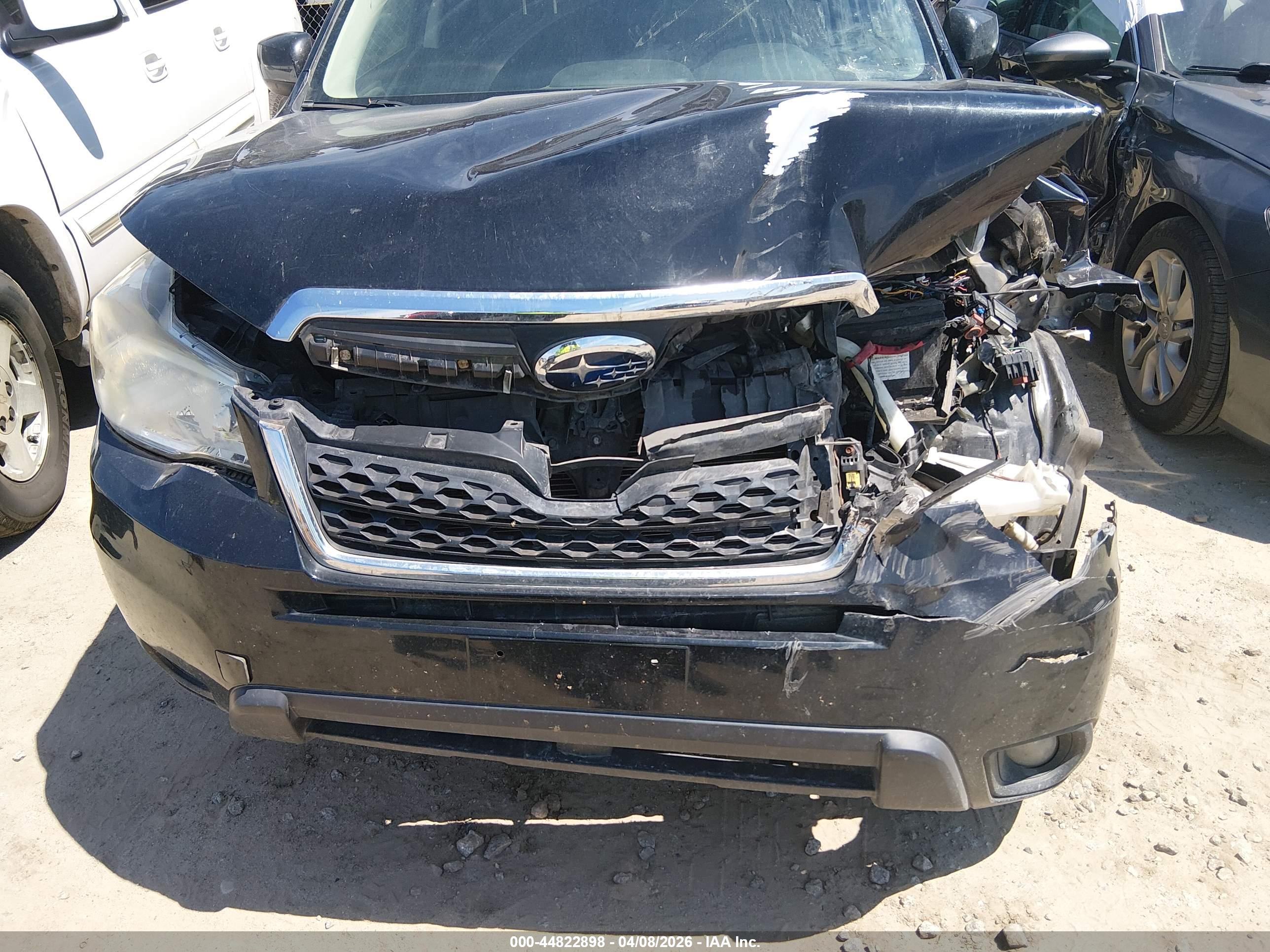 SUBARU FORESTER image 6