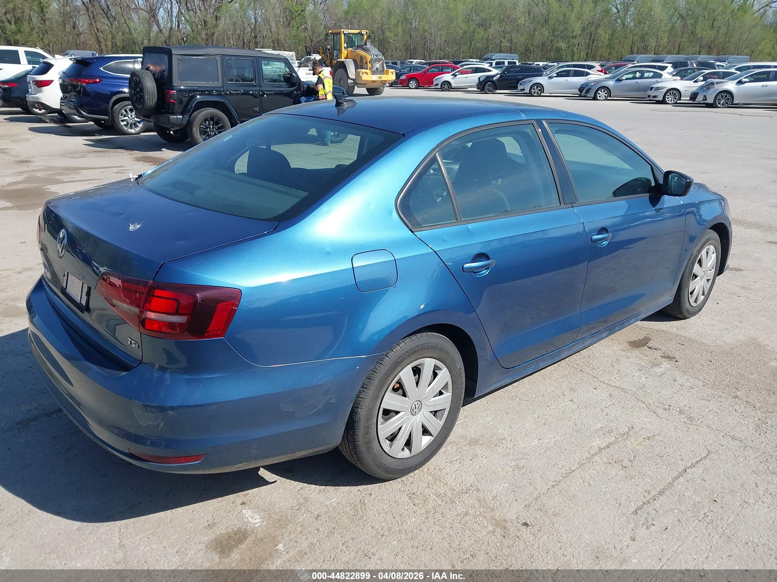 VOLKSWAGEN JETTA image 4