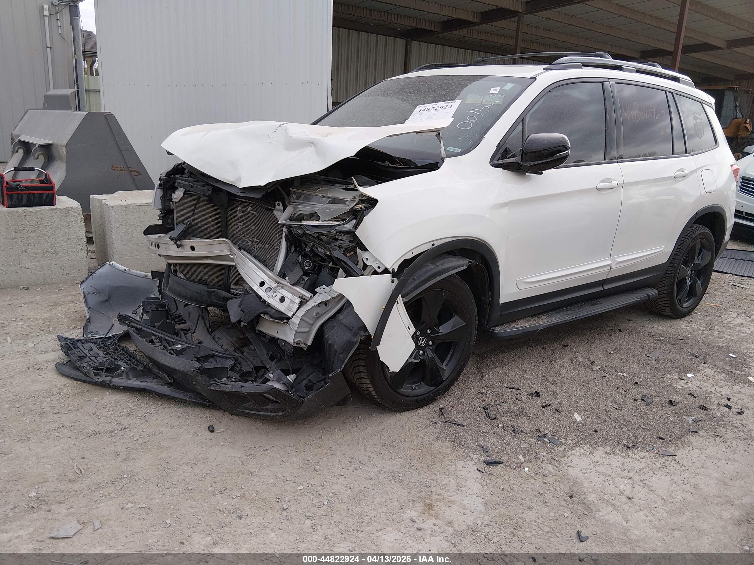 HONDA PASSPORT image 2