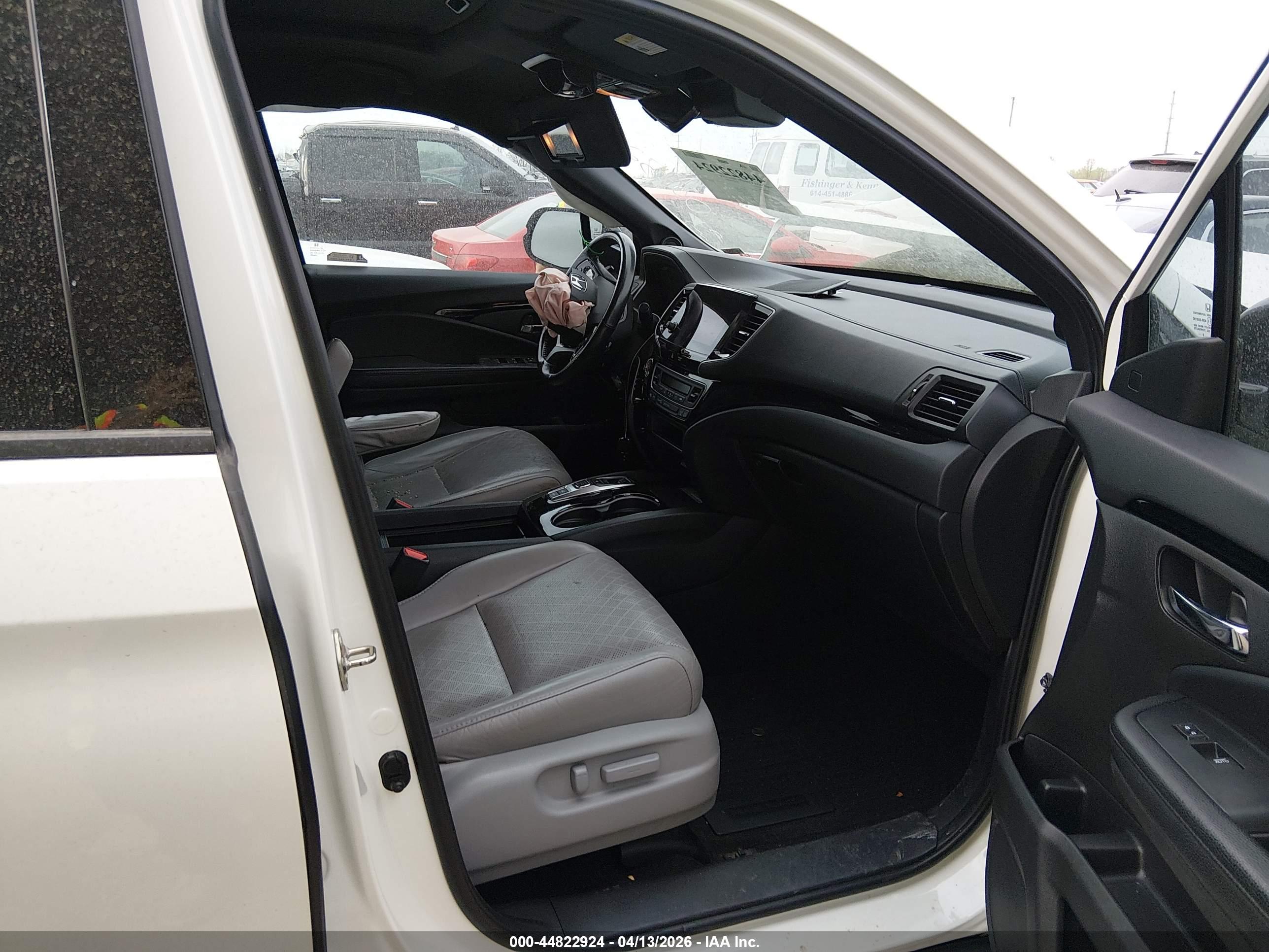 HONDA PASSPORT image 5