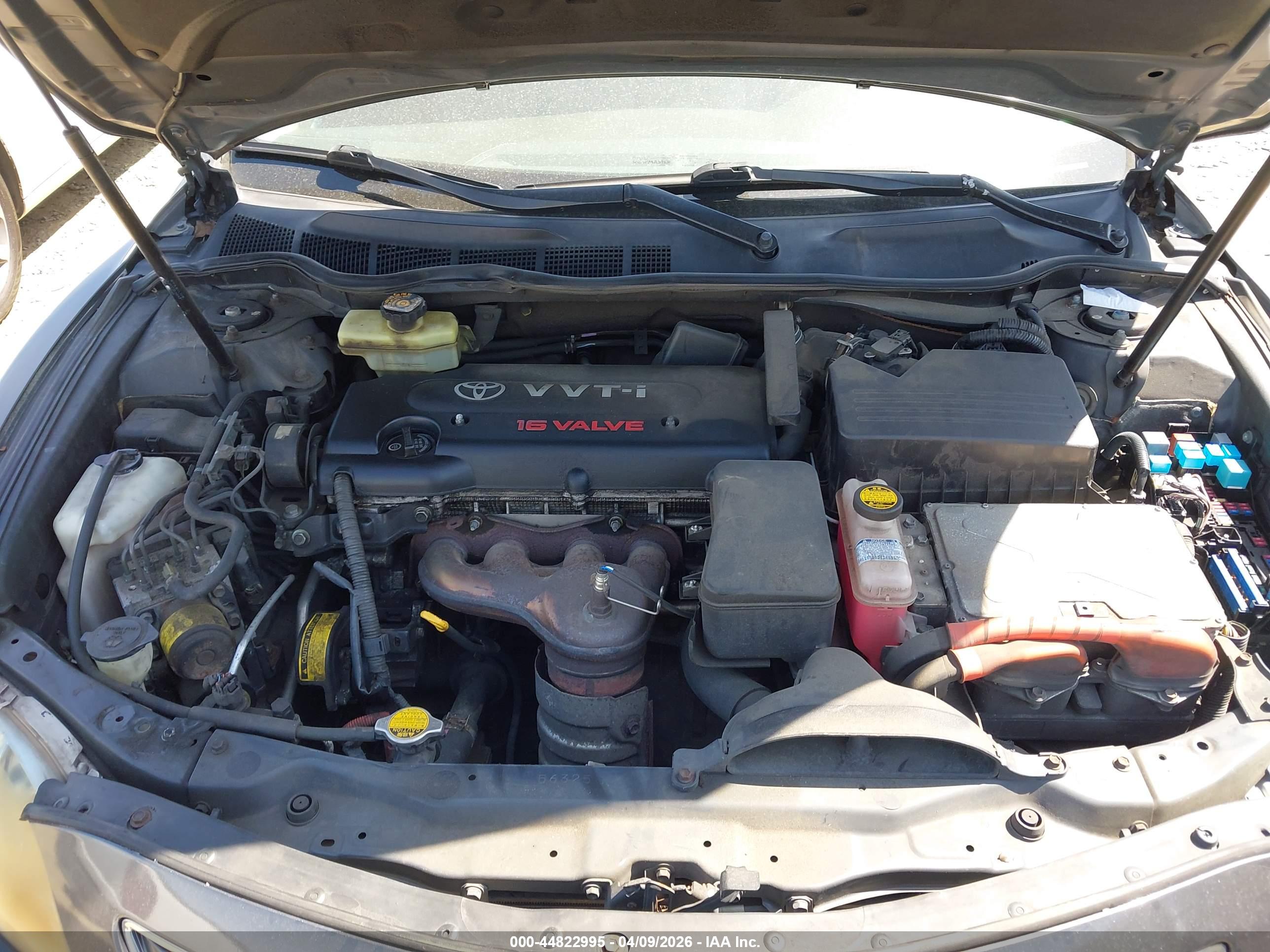 TOYOTA CAMRY image 10