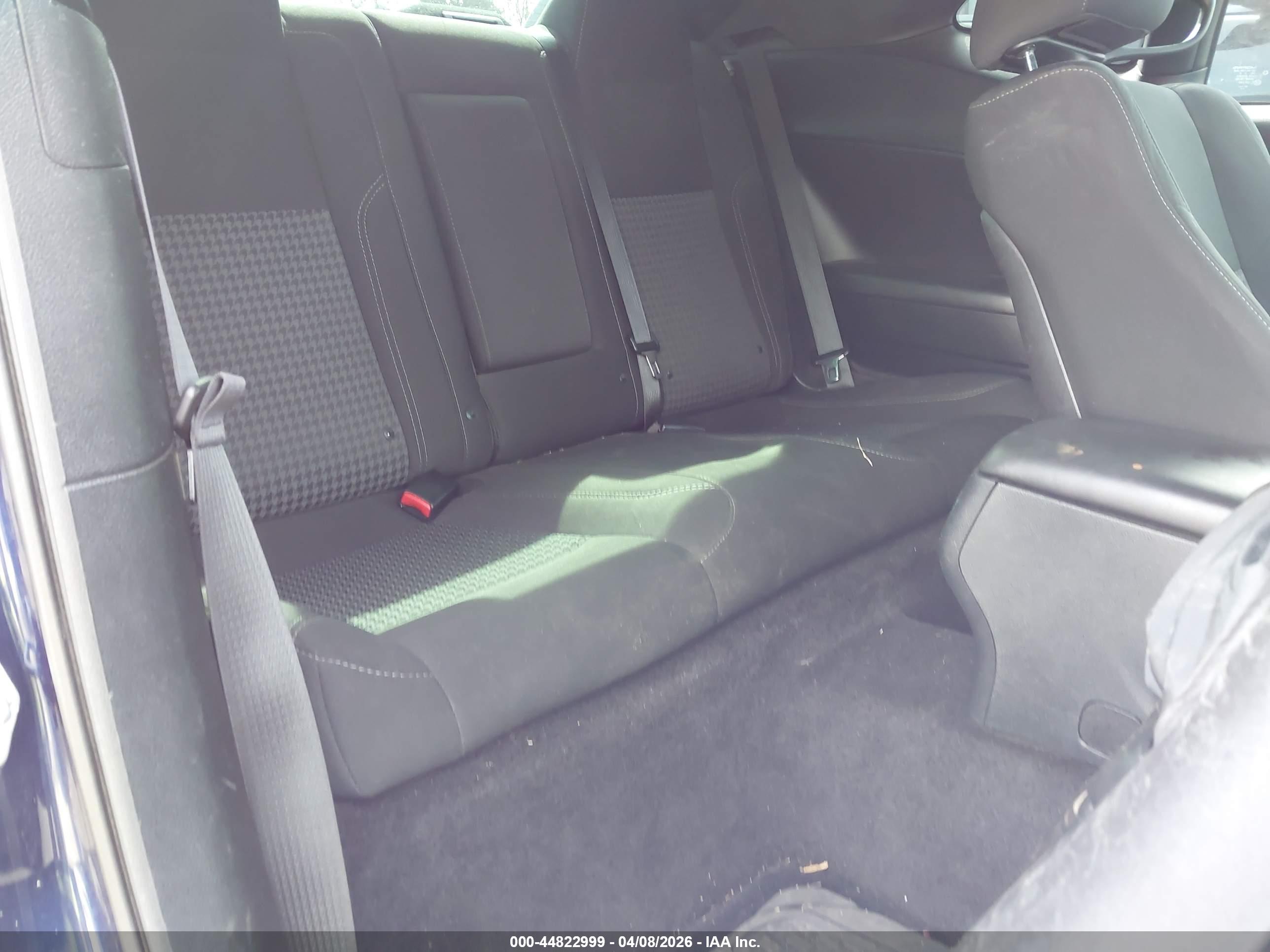 DODGE CHALLENGER image 8