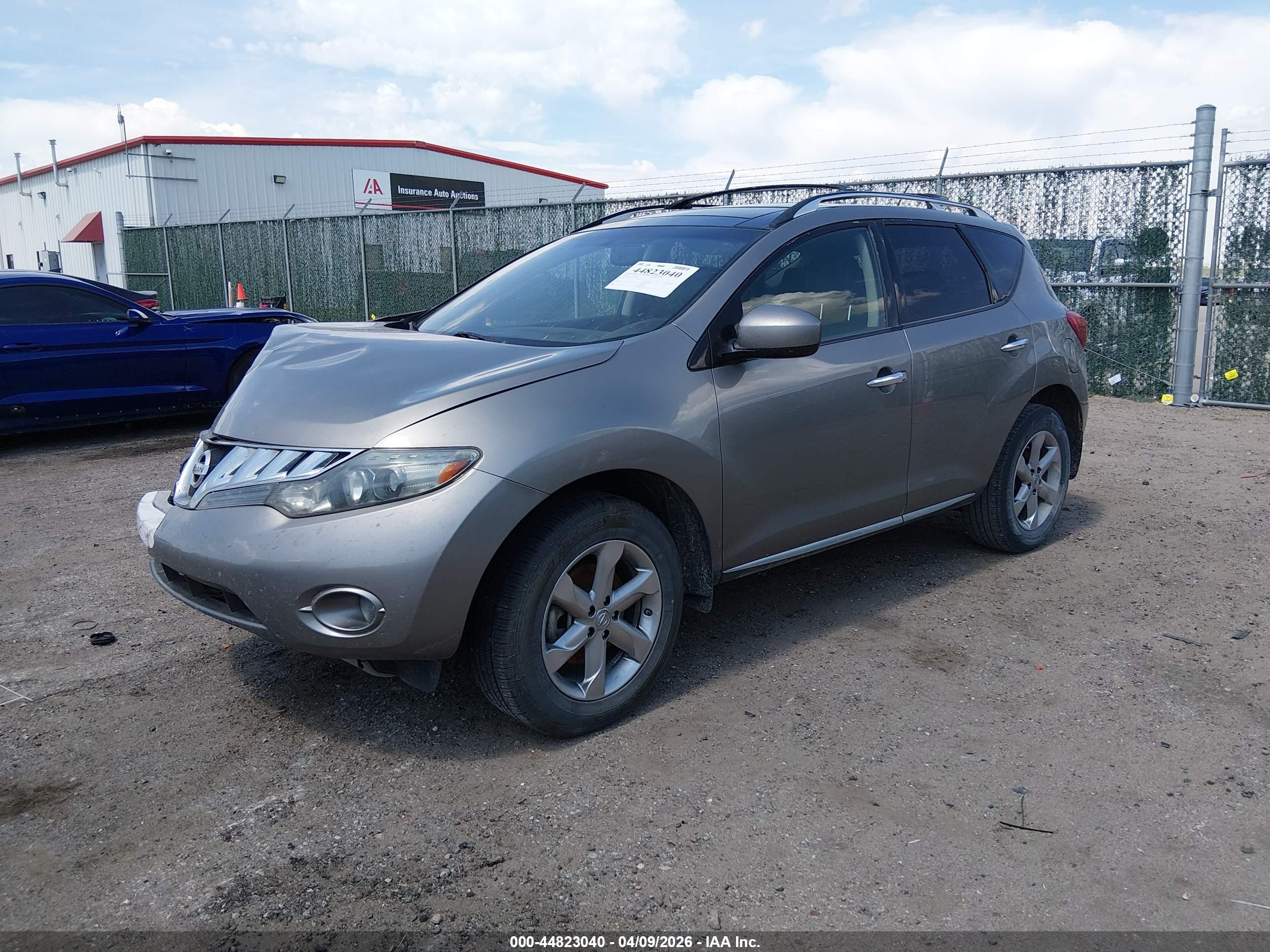 NISSAN MURANO image 2