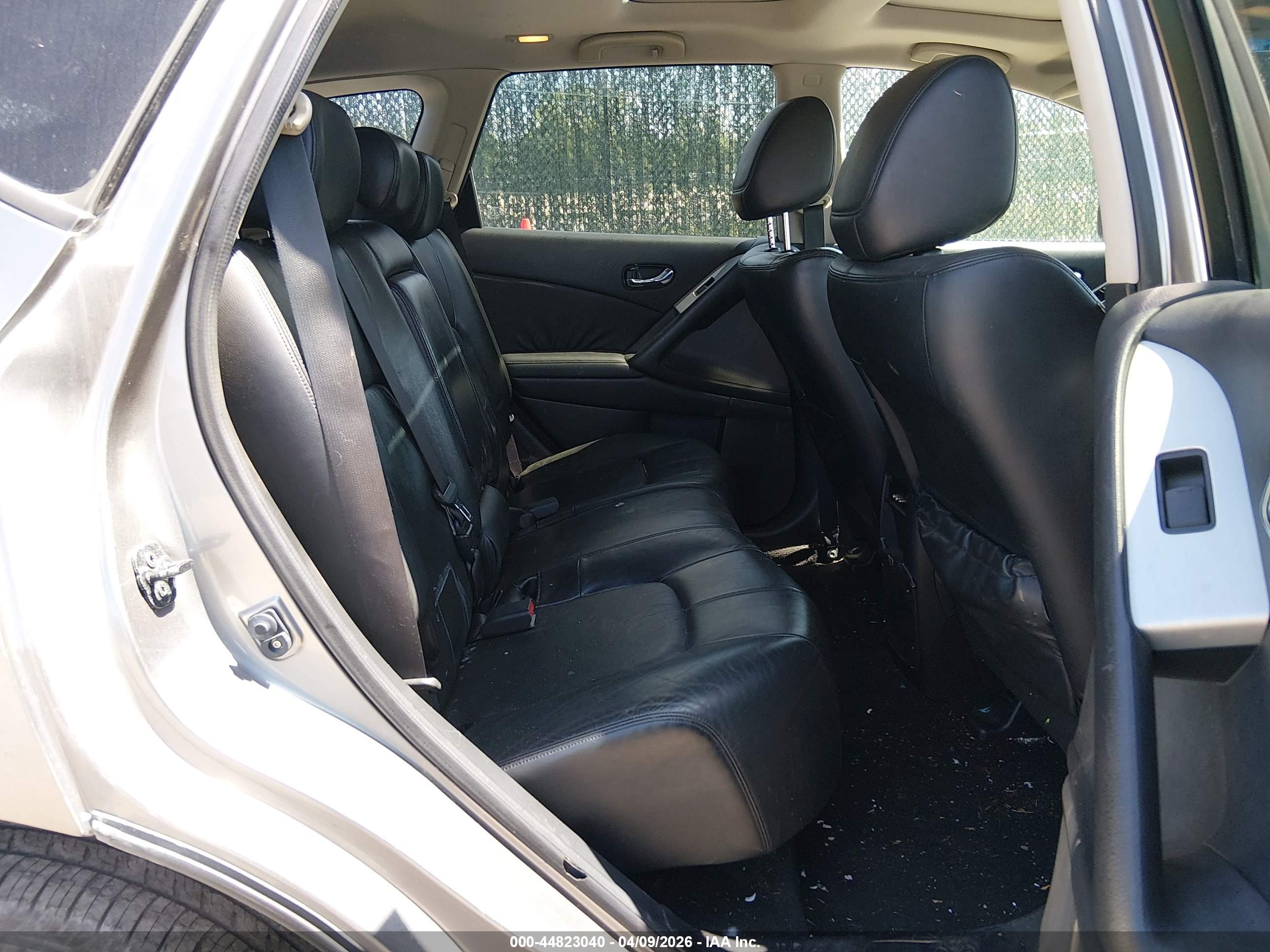 NISSAN MURANO image 8
