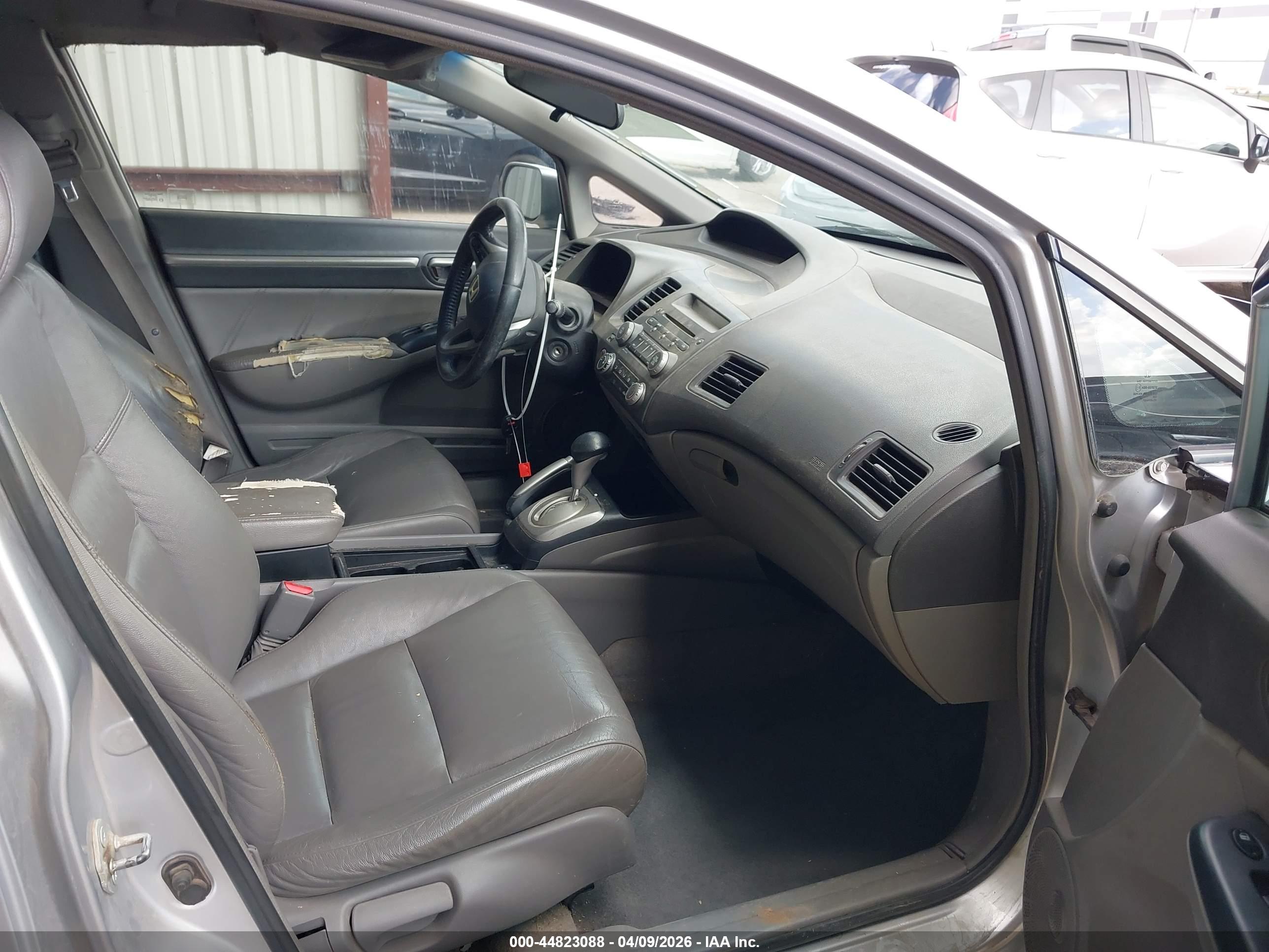 HONDA CIVIC image 5
