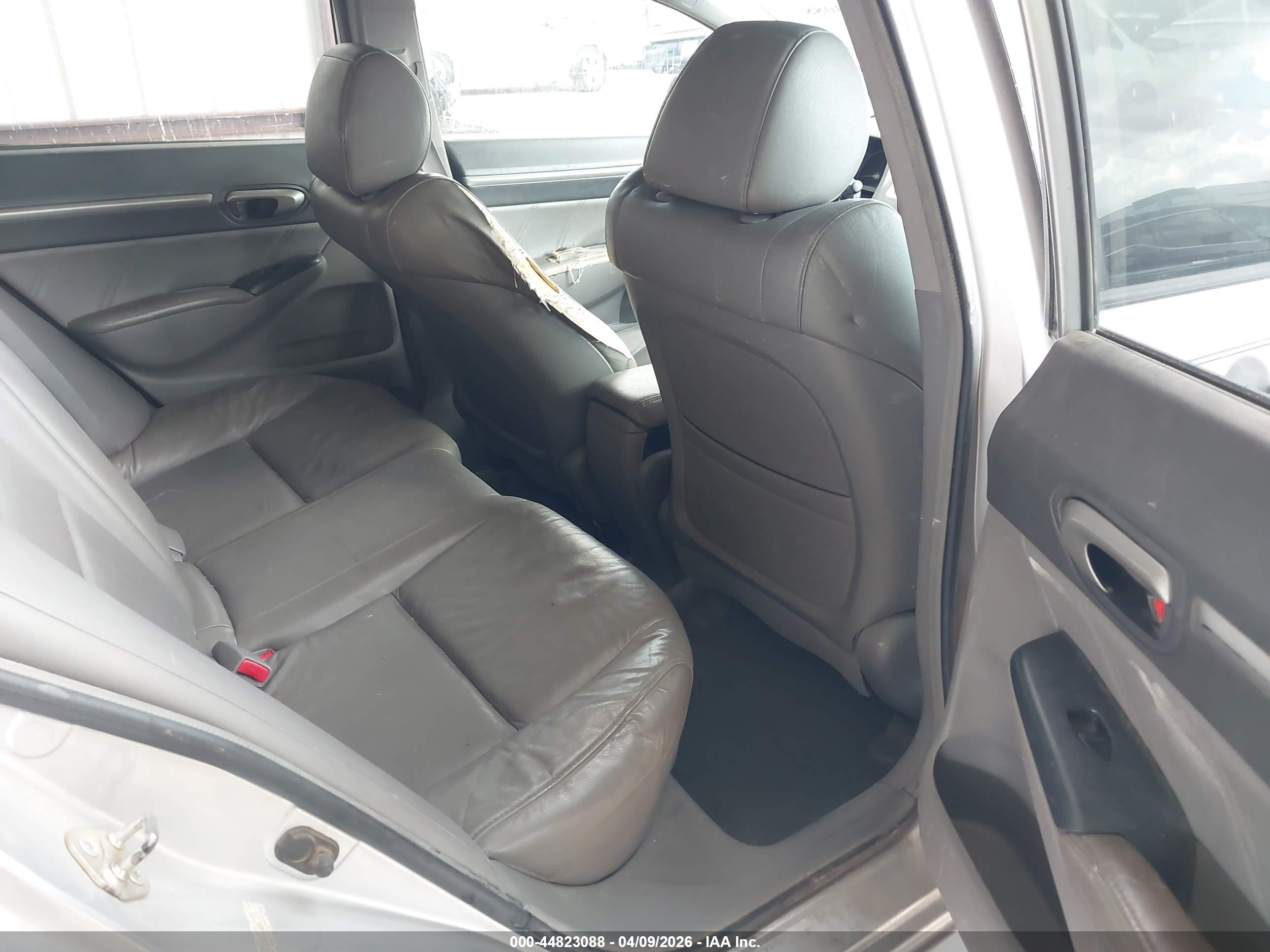HONDA CIVIC image 8