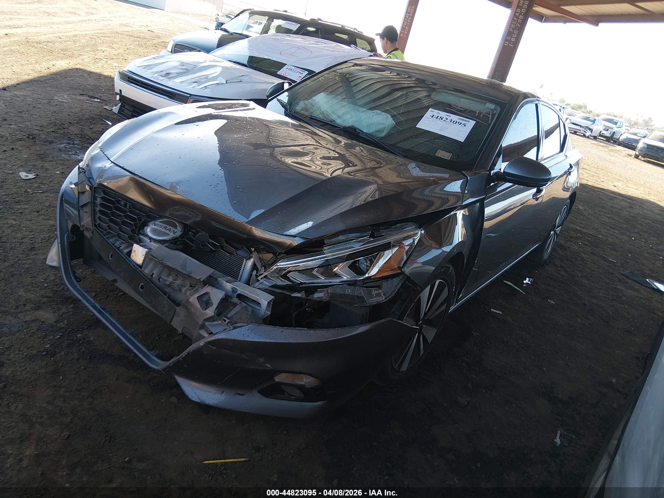 NISSAN ALTIMA image 2