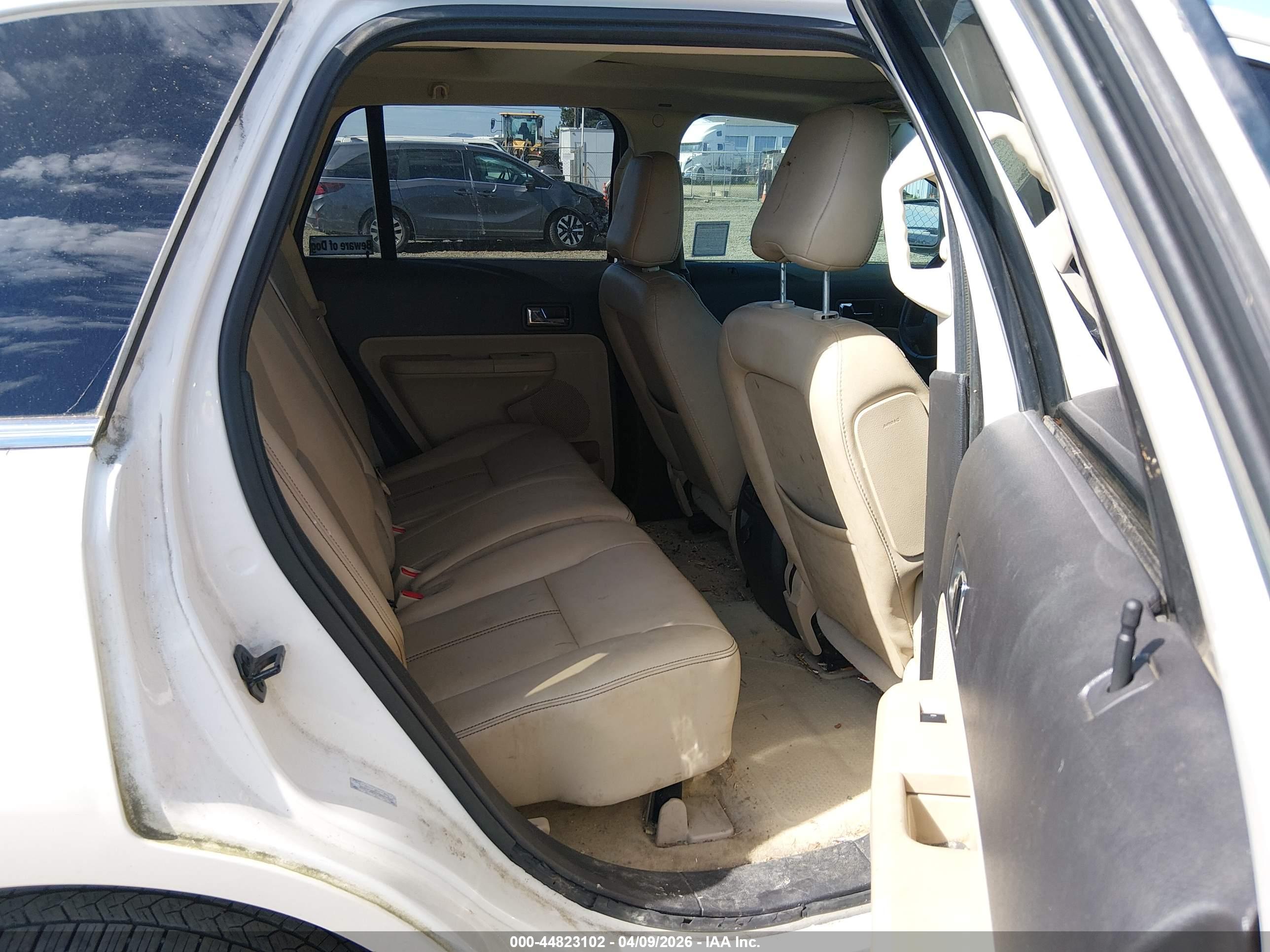 FORD EDGE image 8