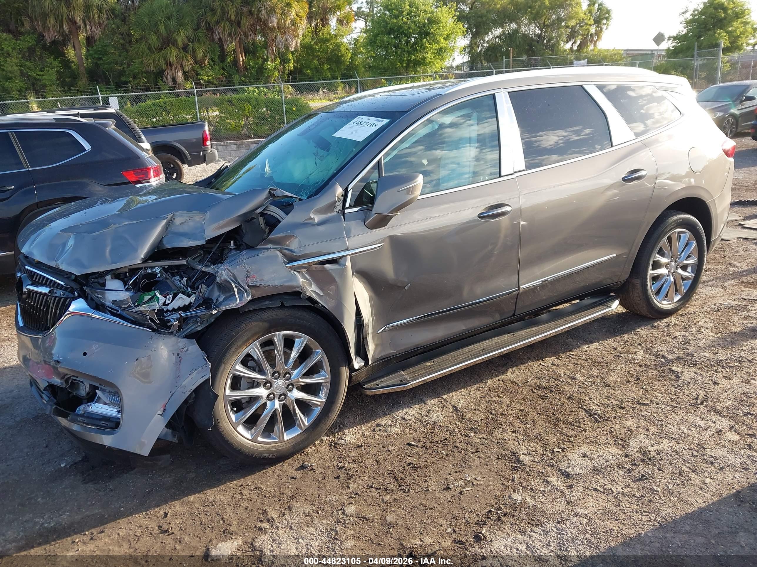 BUICK ENCLAVE image 2