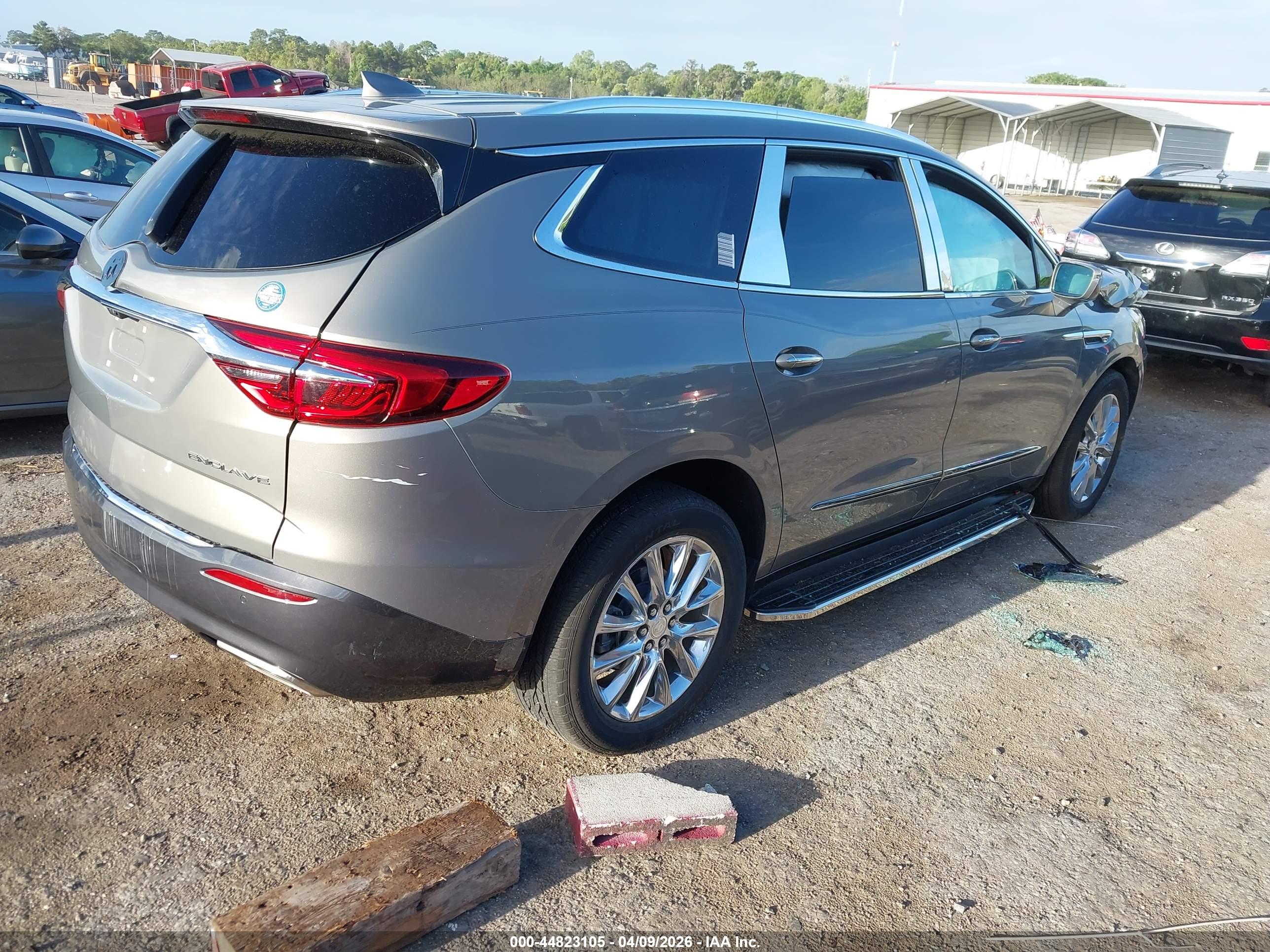 BUICK ENCLAVE image 4