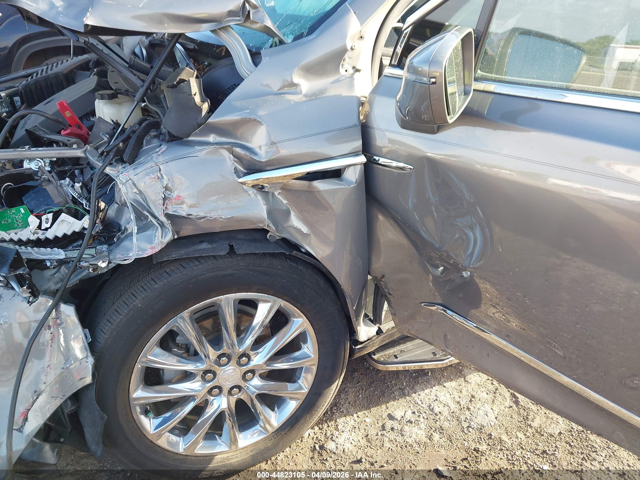 BUICK ENCLAVE image 6