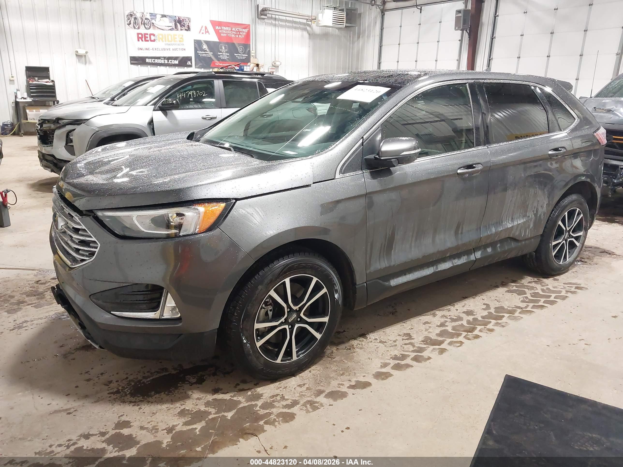 FORD EDGE image 2