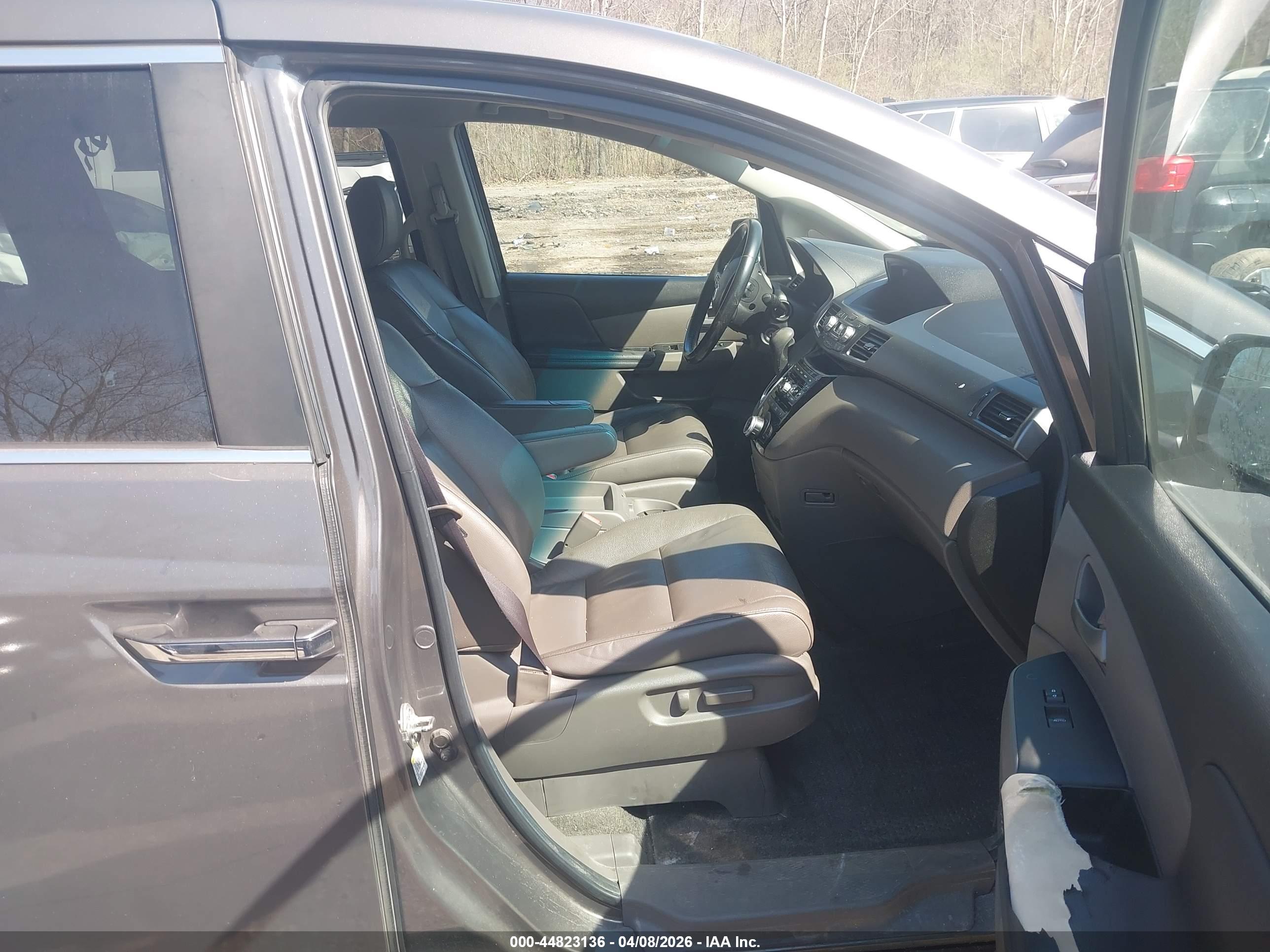 HONDA ODYSSEY image 5