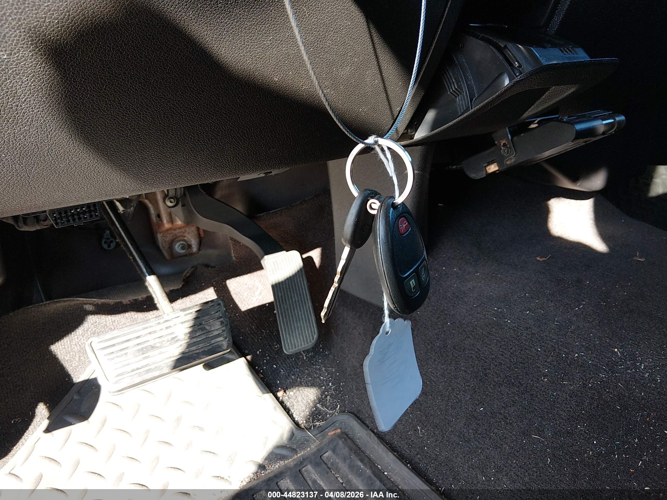 CHEVROLET SILVERADO image 11