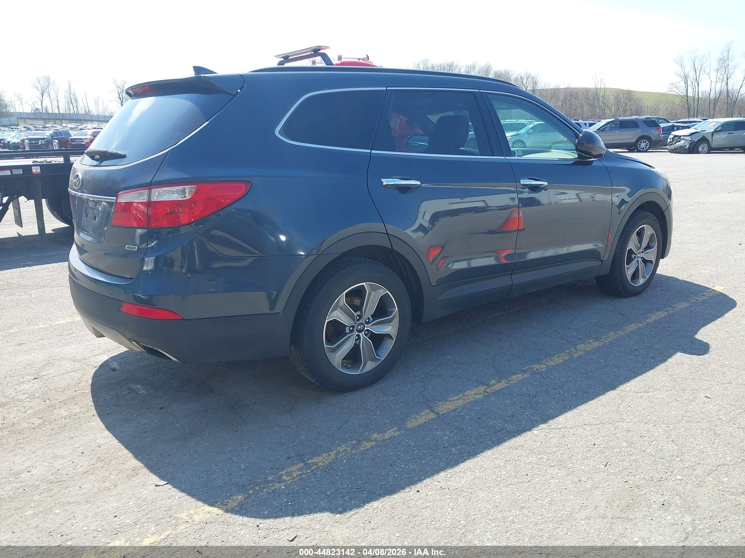 HYUNDAI SANTA image 4