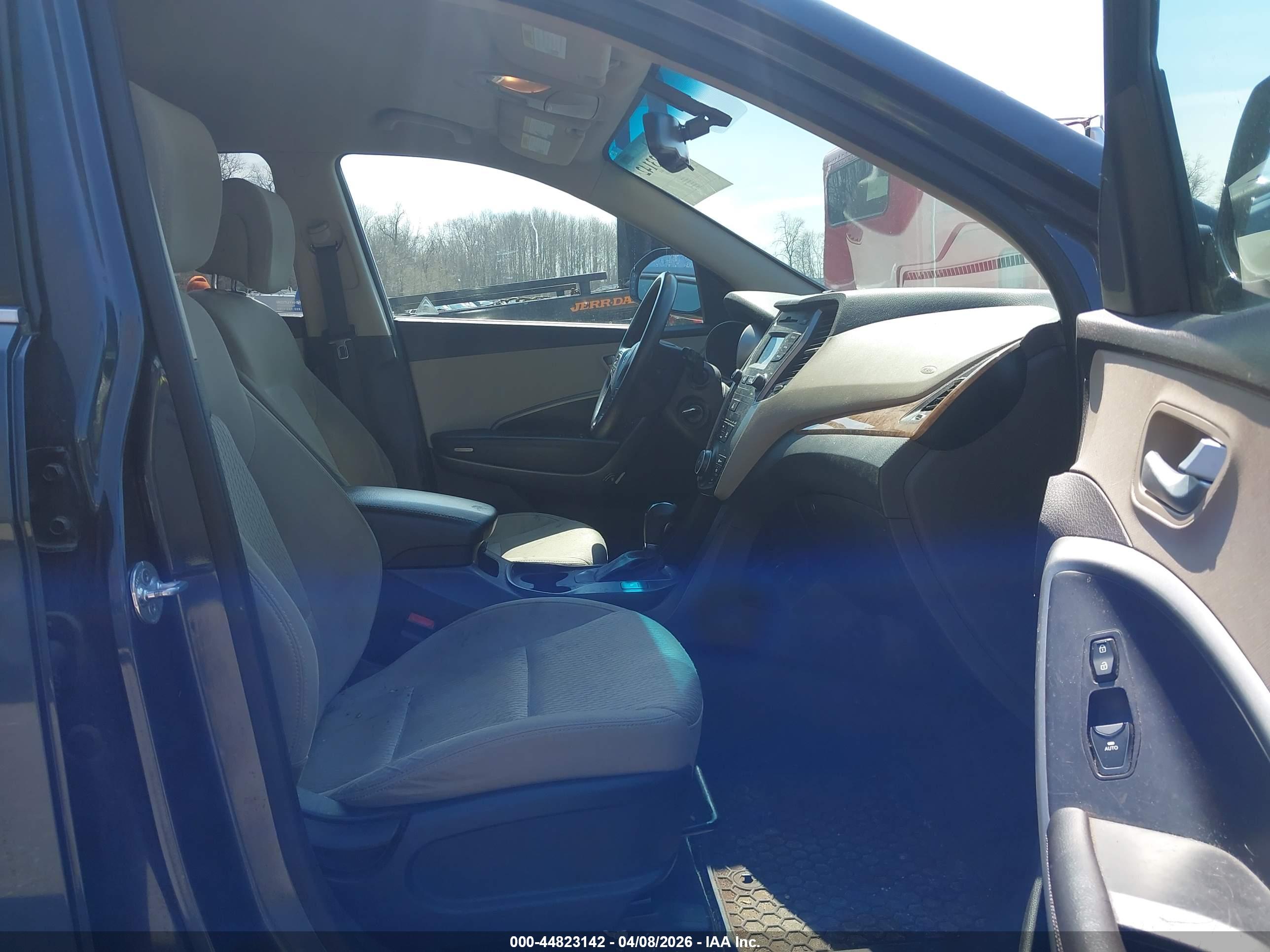 HYUNDAI SANTA image 5