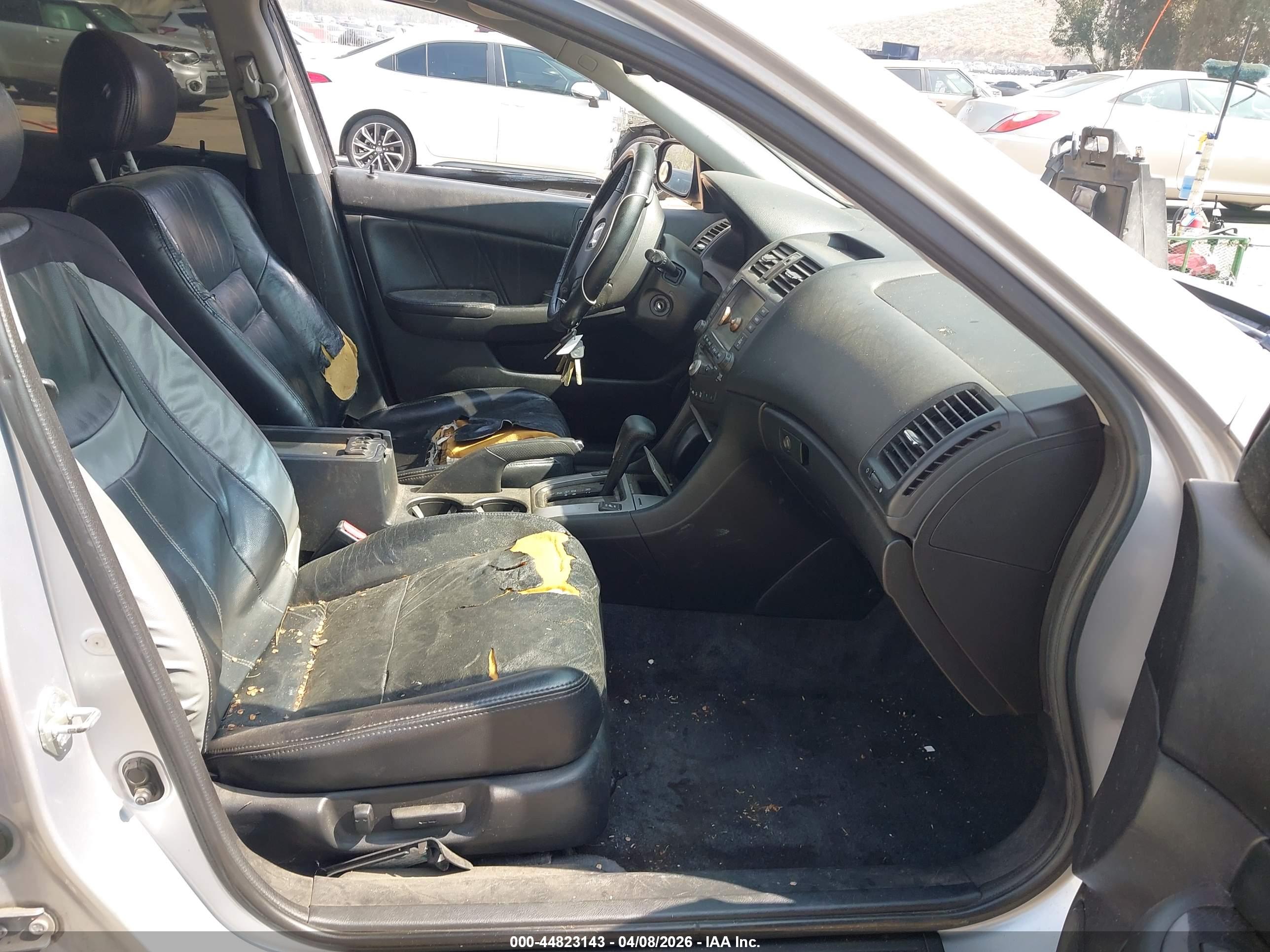 HONDA ACCORD image 5