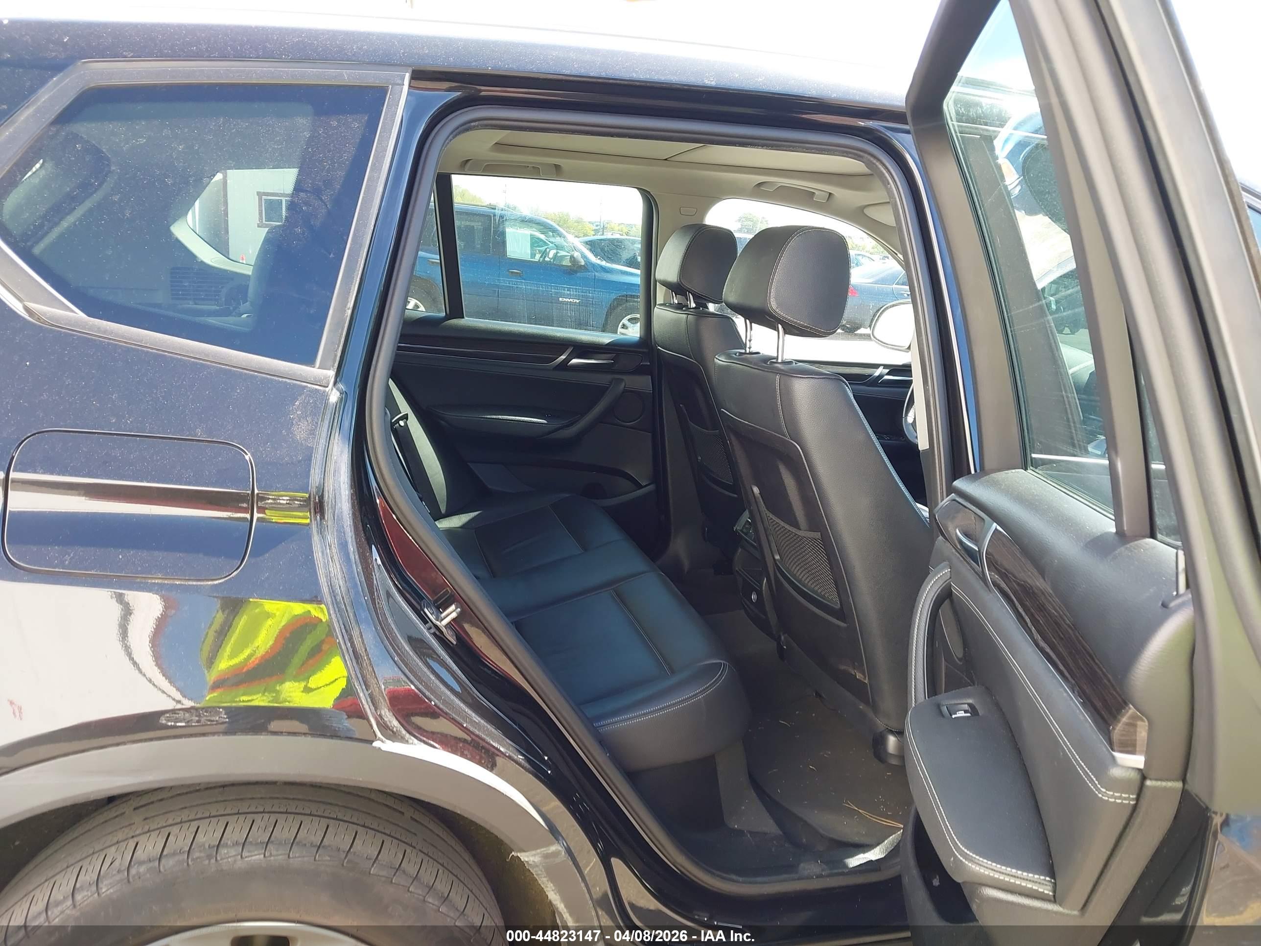 BMW X3 image 8