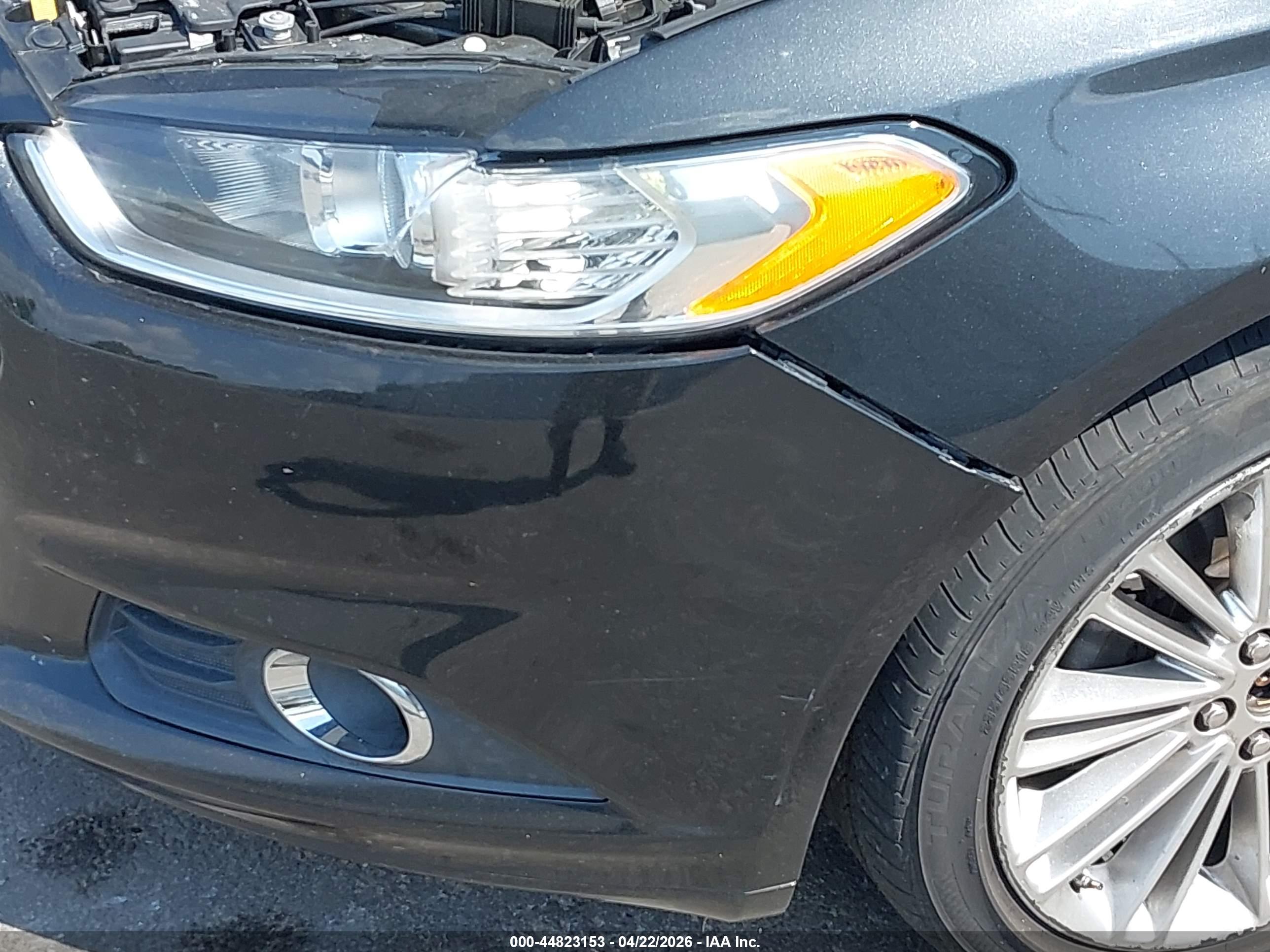 FORD FUSION image 6