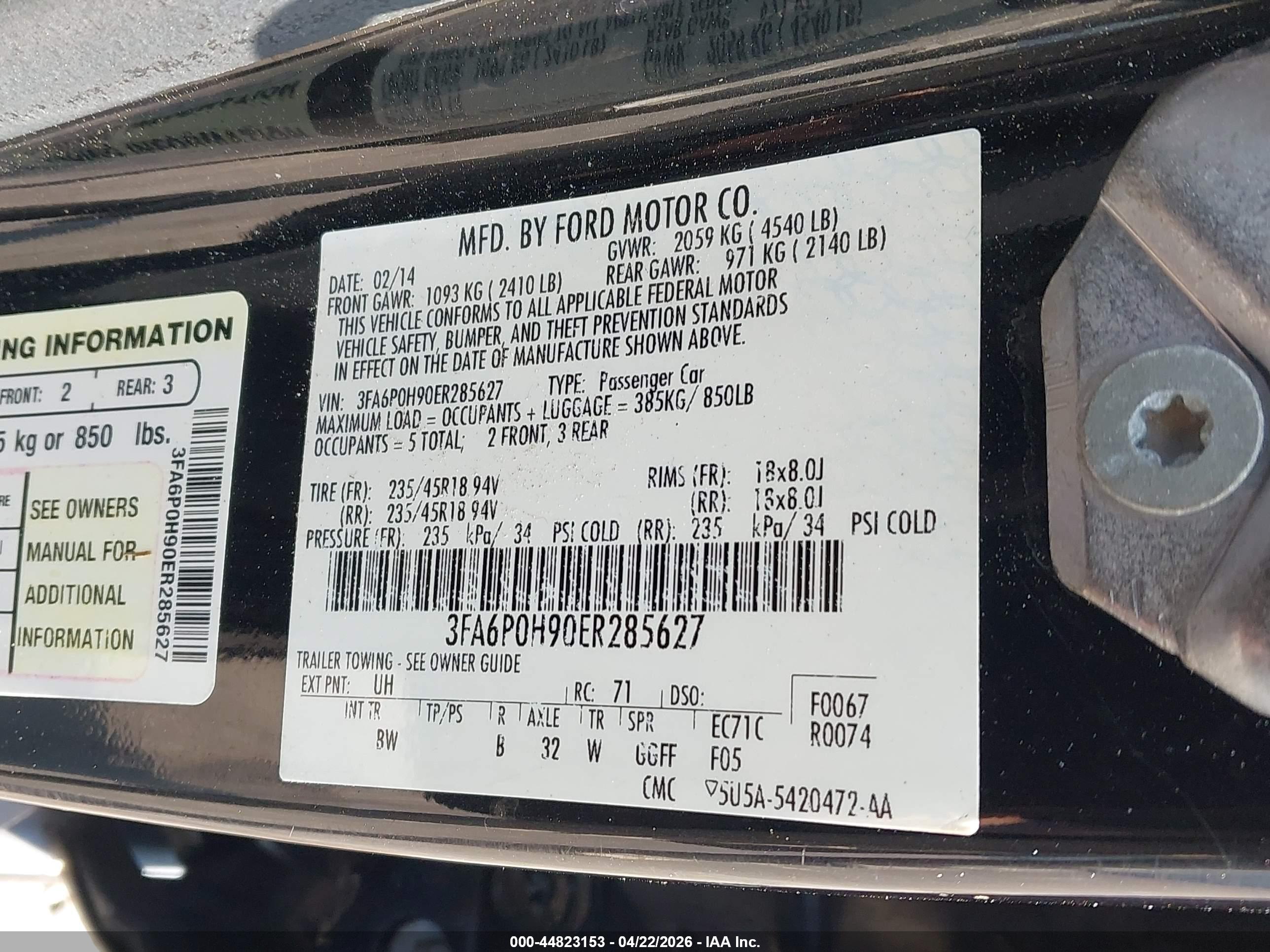 FORD FUSION image 9
