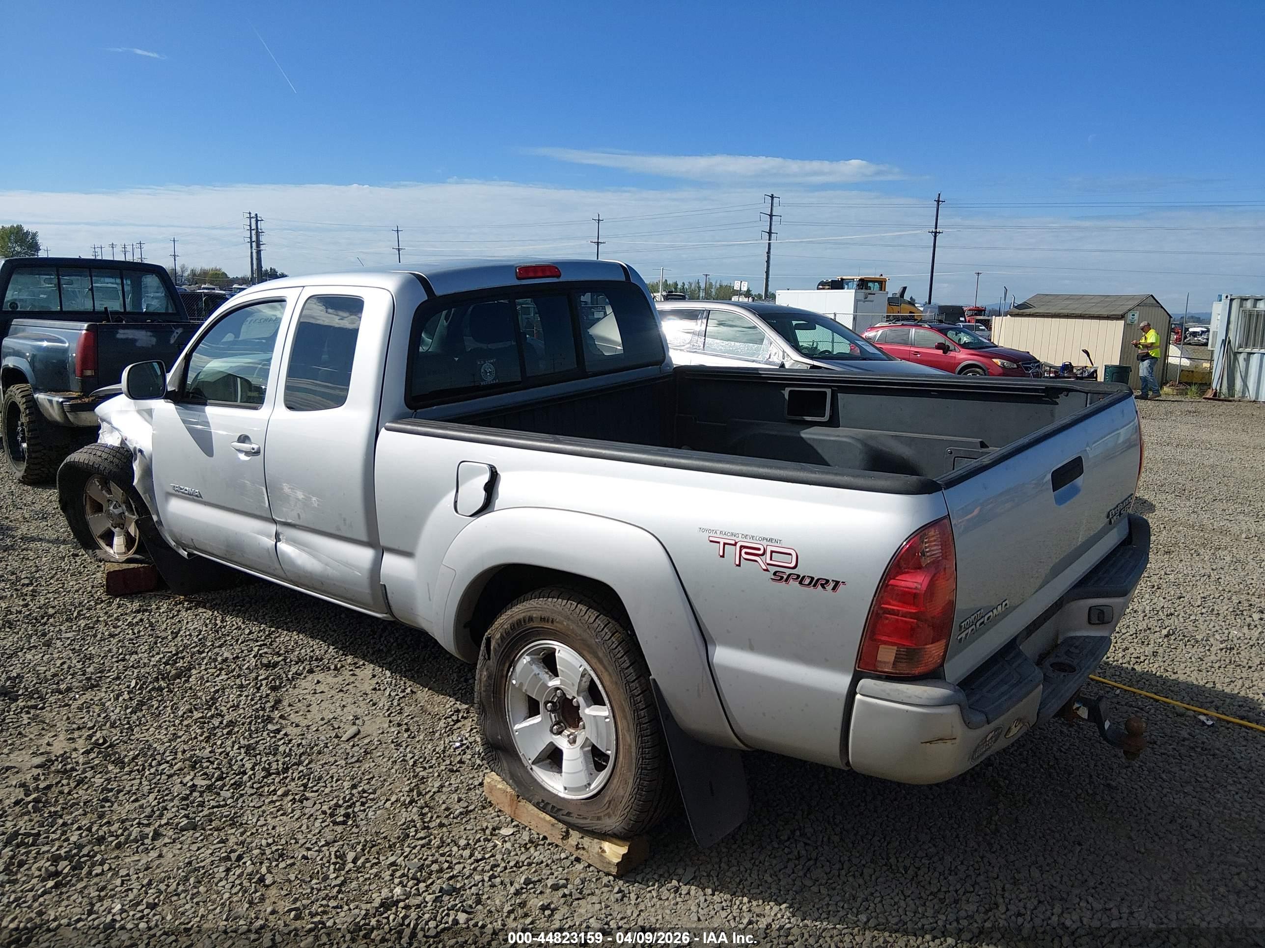 TOYOTA TACOMA image 3