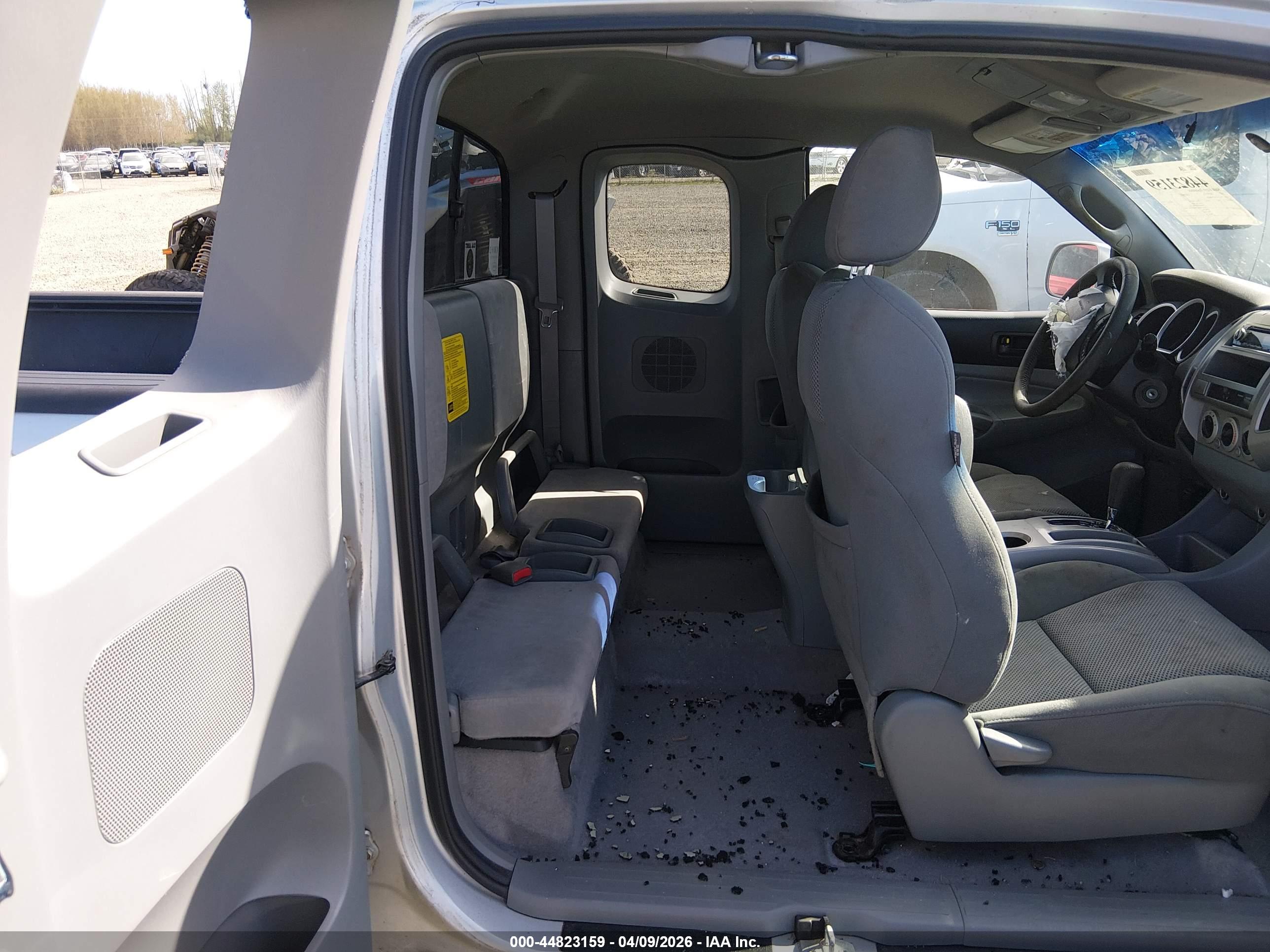 TOYOTA TACOMA image 8