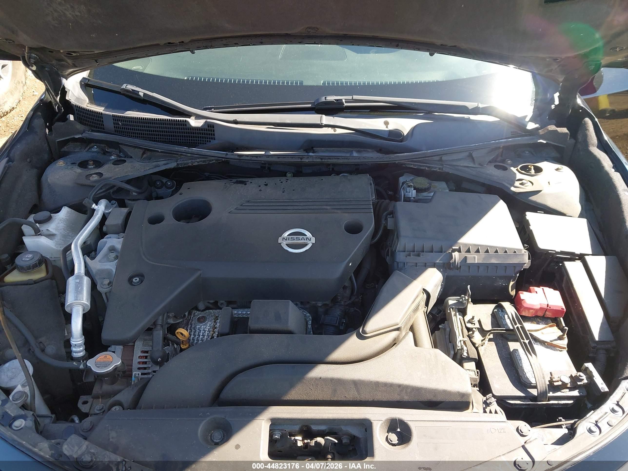 NISSAN ALTIMA image 10