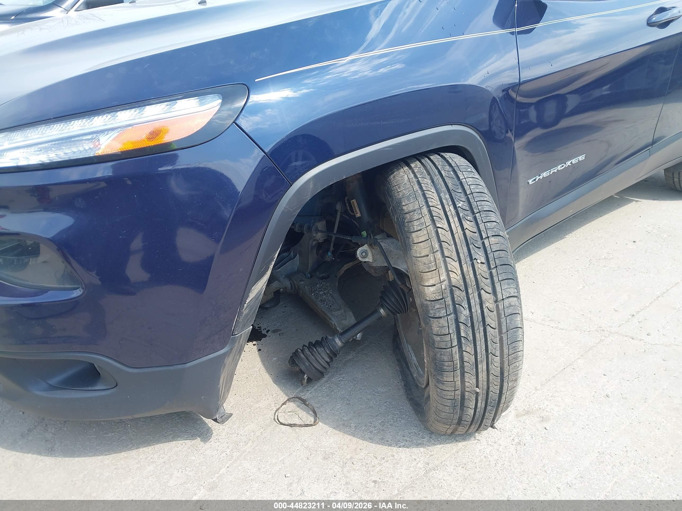 JEEP CHEROKEE image 6