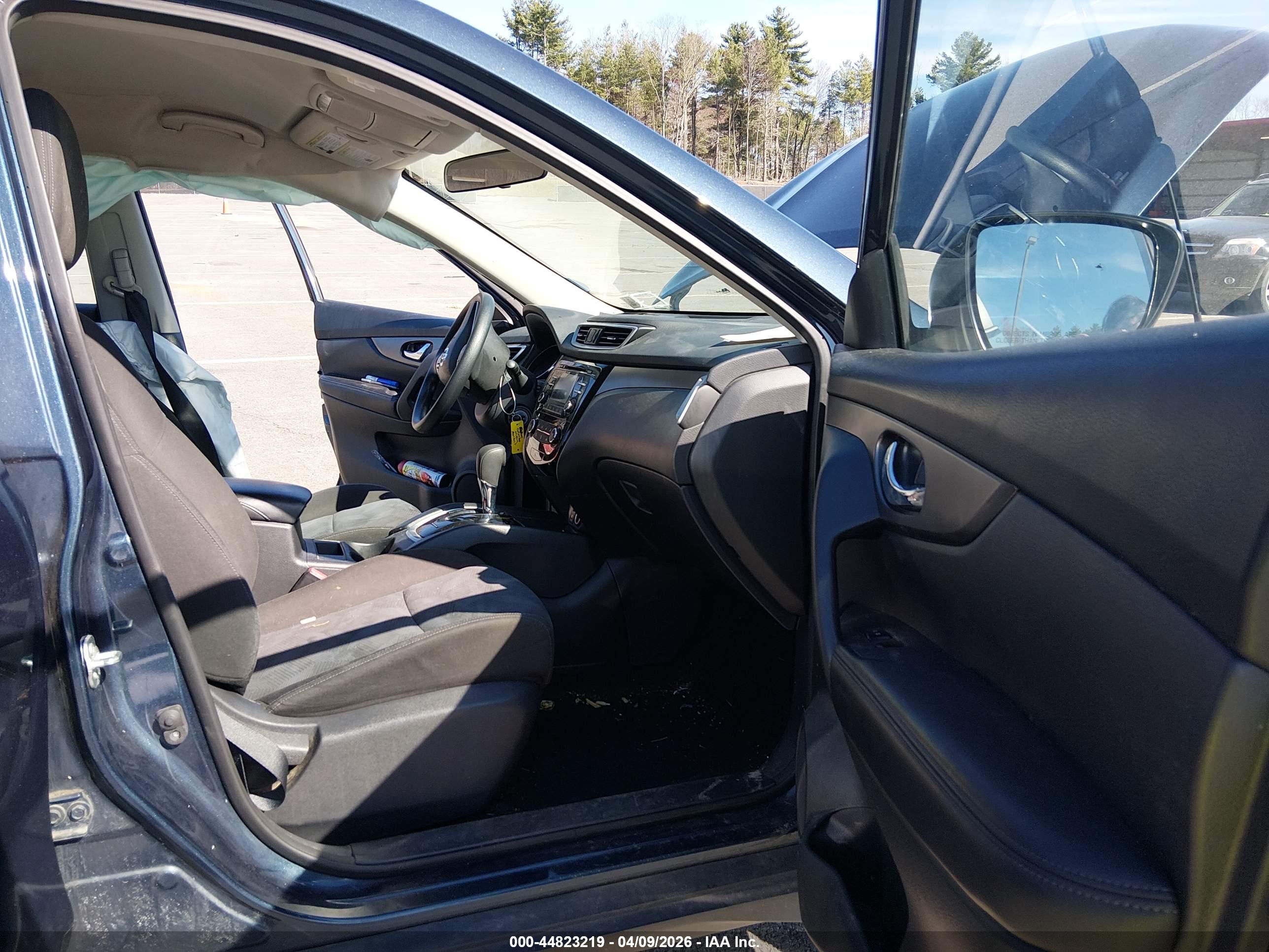 NISSAN ROGUE image 5