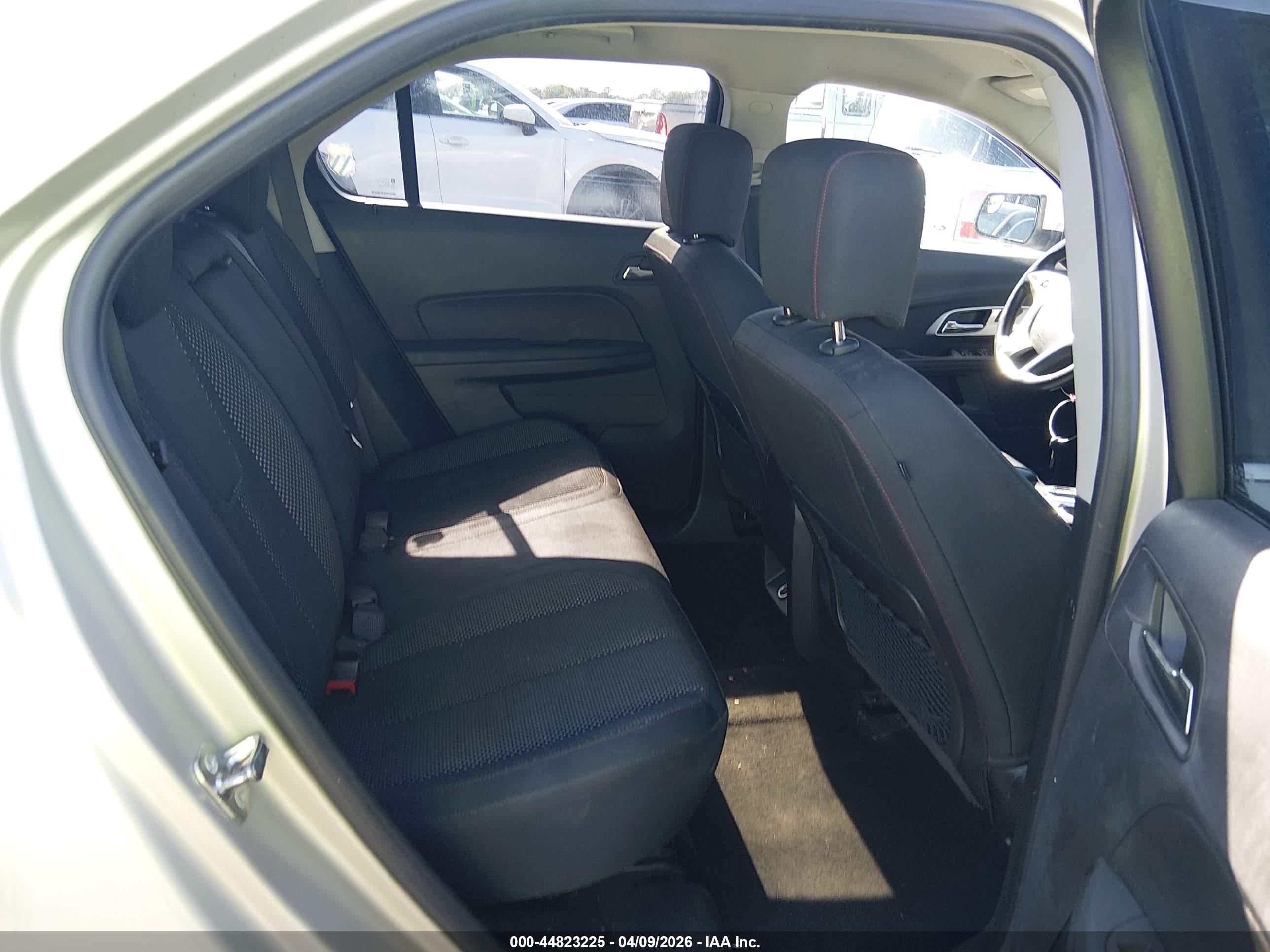 CHEVROLET EQUINOX image 8