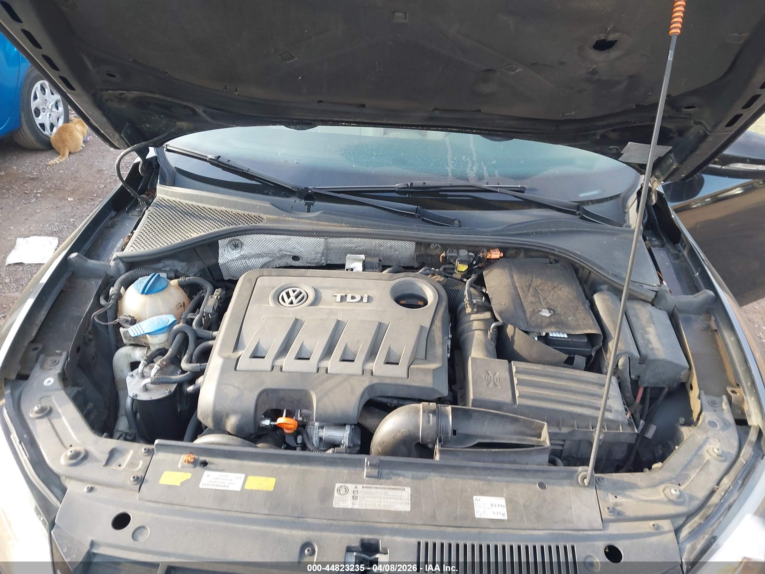 VOLKSWAGEN PASSAT image 10