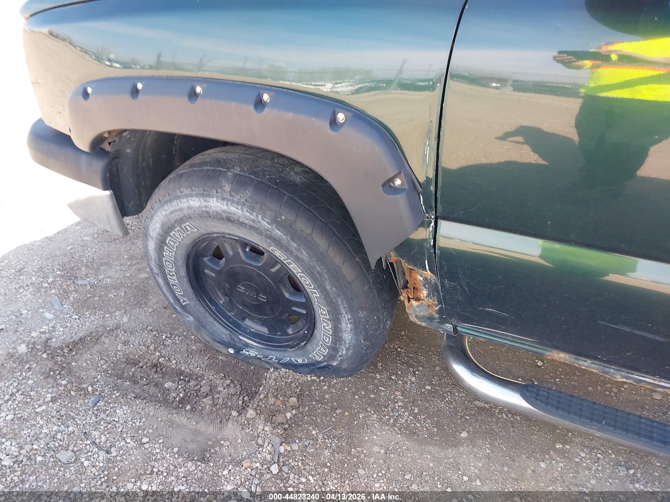 CHEVROLET SILVERADO image 6