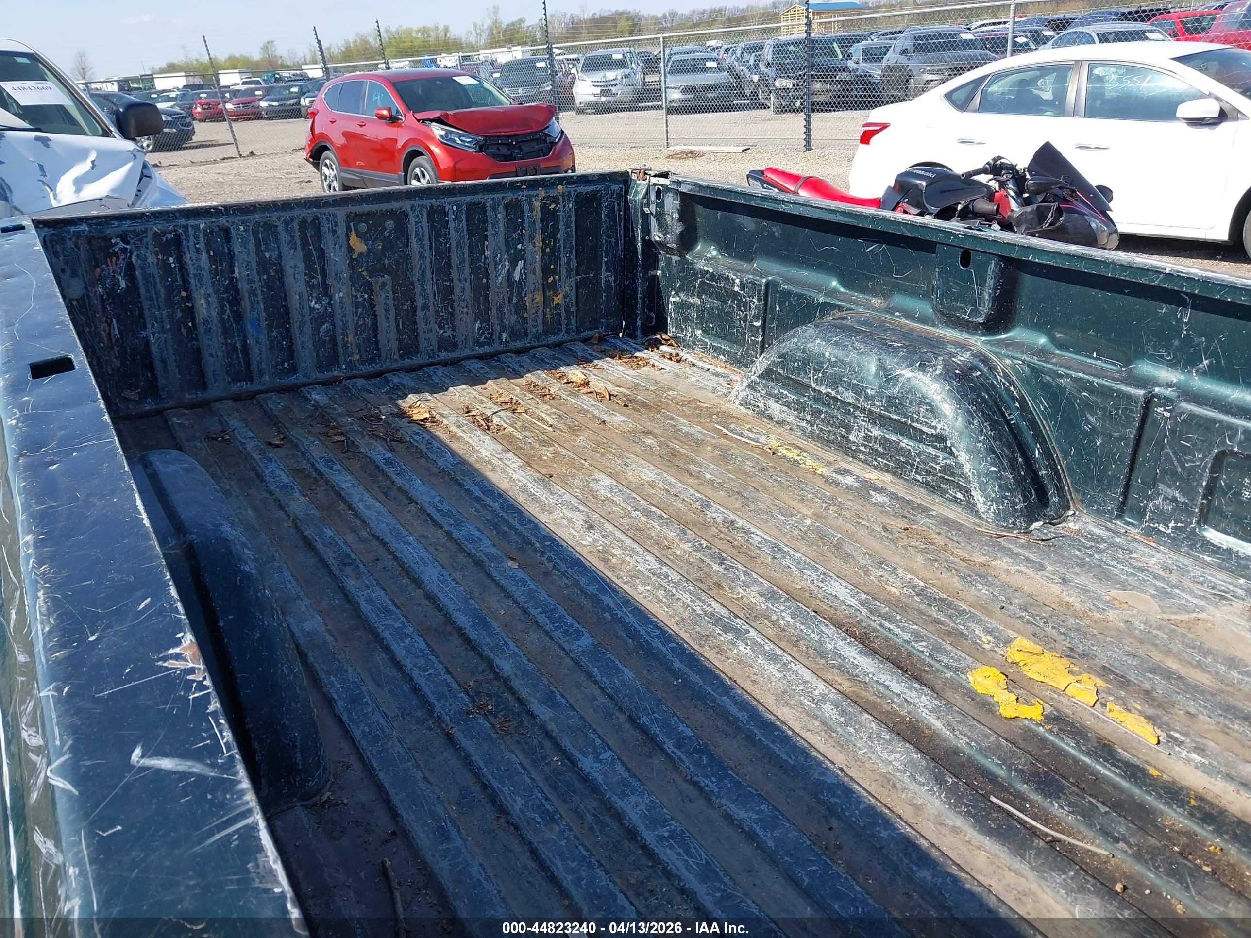 CHEVROLET SILVERADO image 8