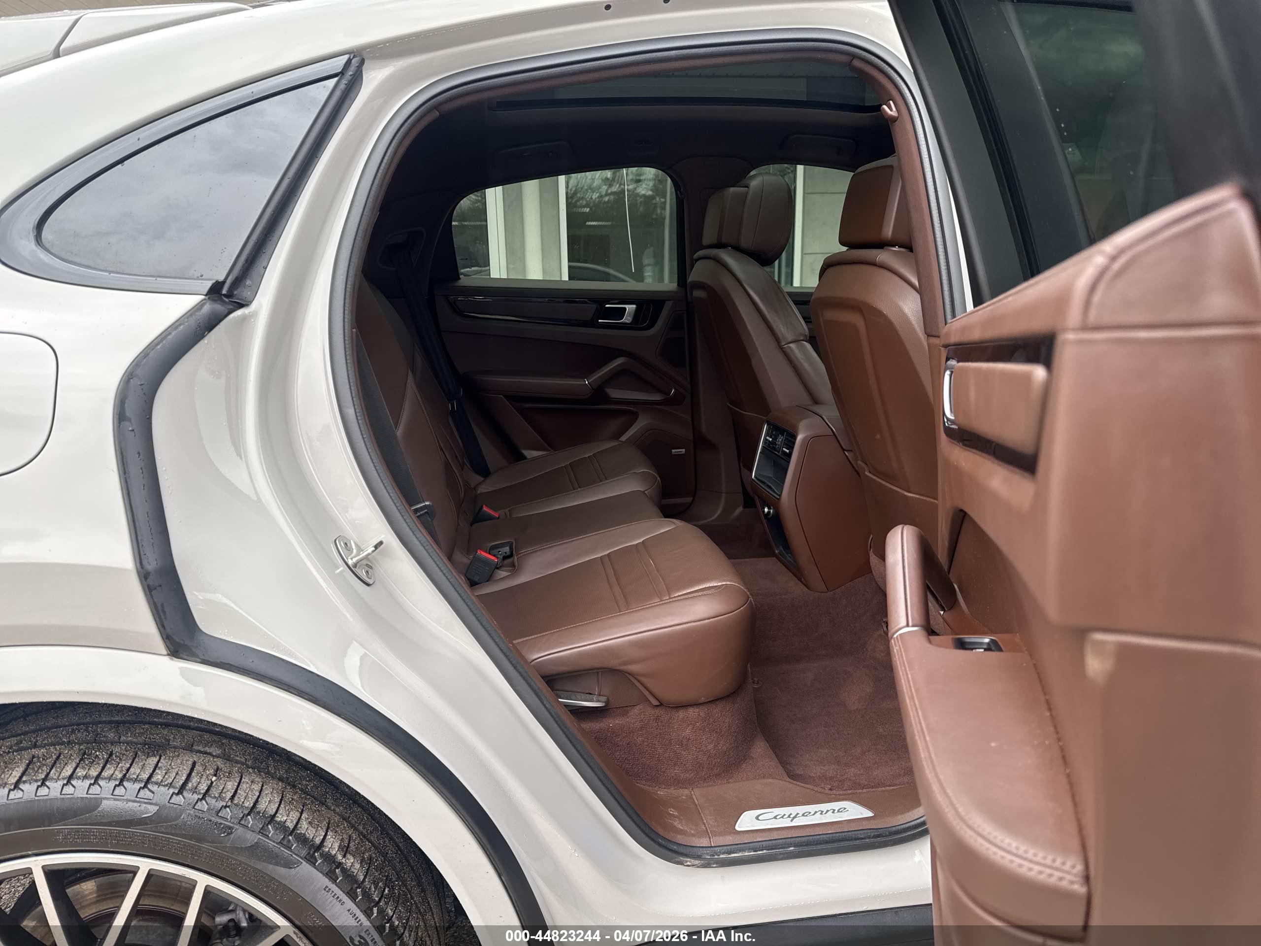 PORSCHE CAYENNE image 8