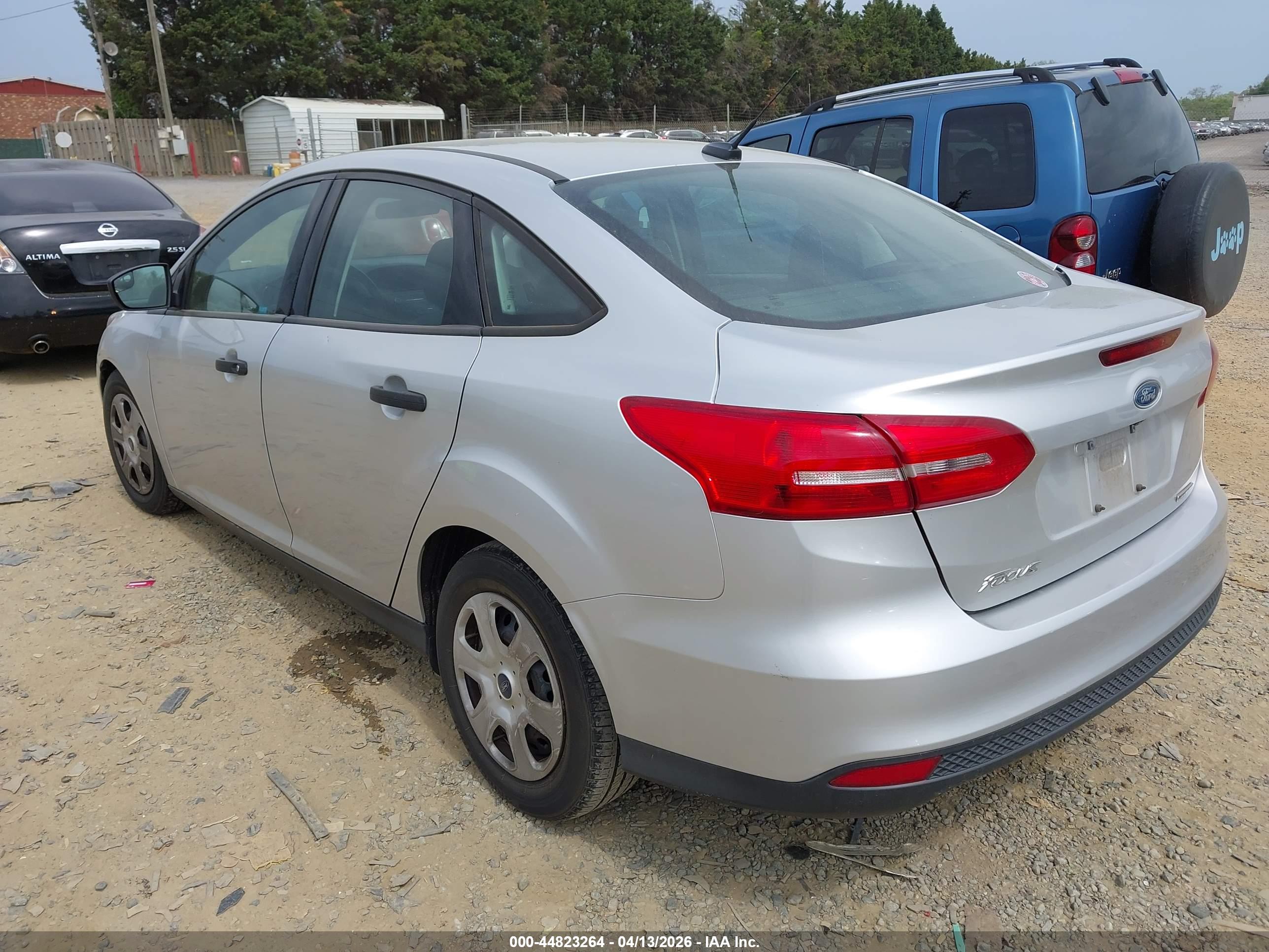 FORD FOCUS image 3