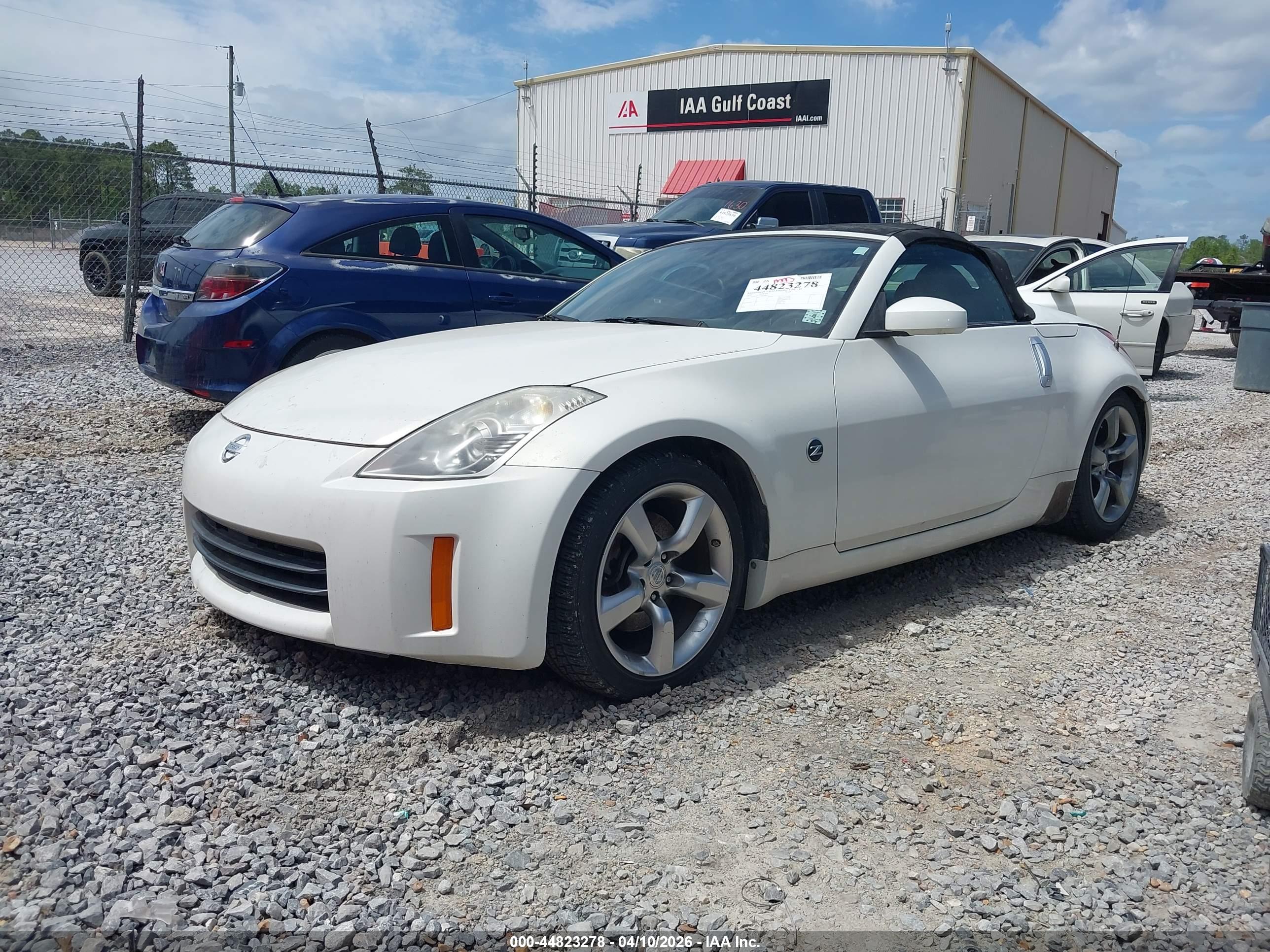 NISSAN 350Z image 2