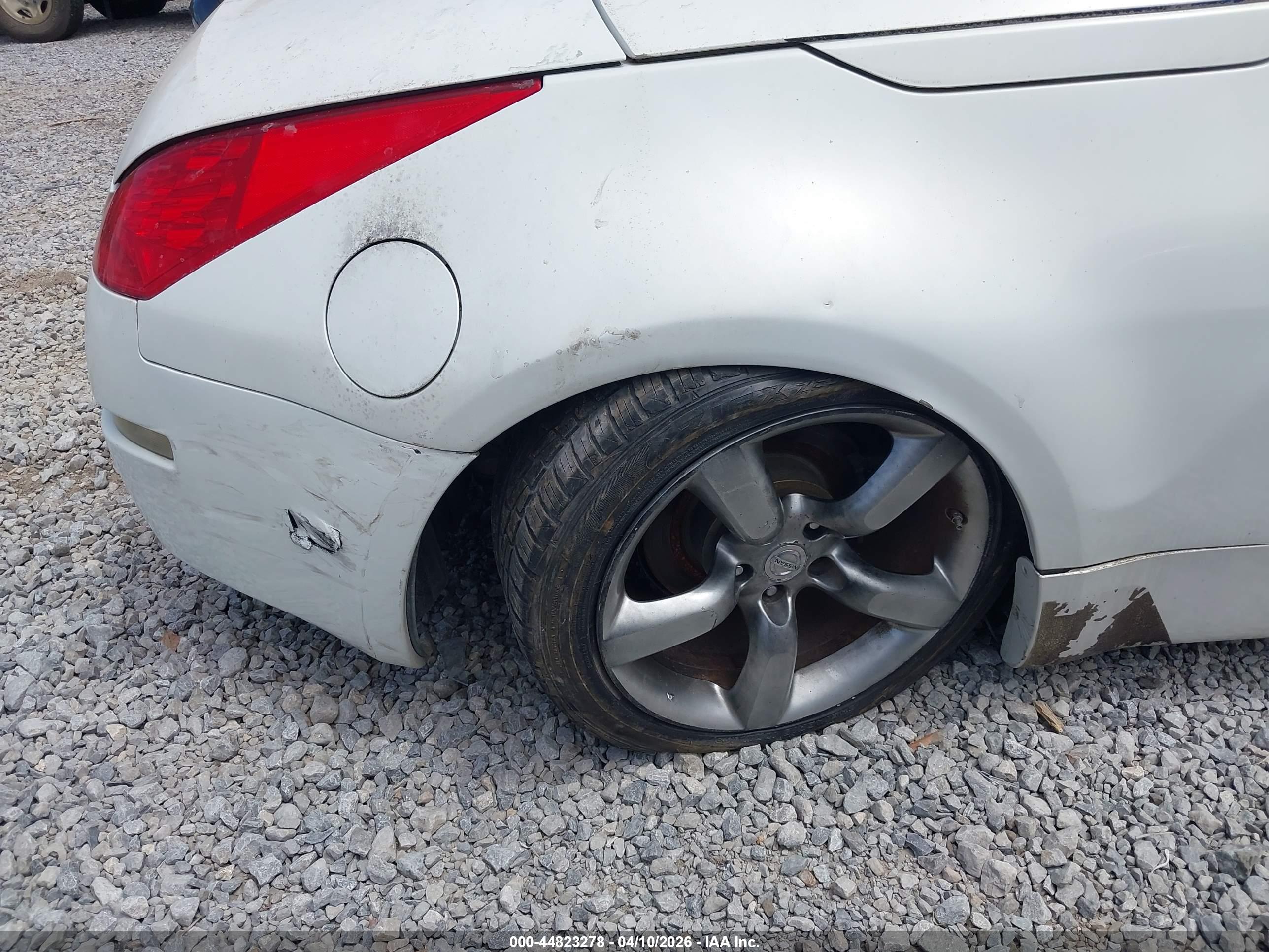 NISSAN 350Z image 6