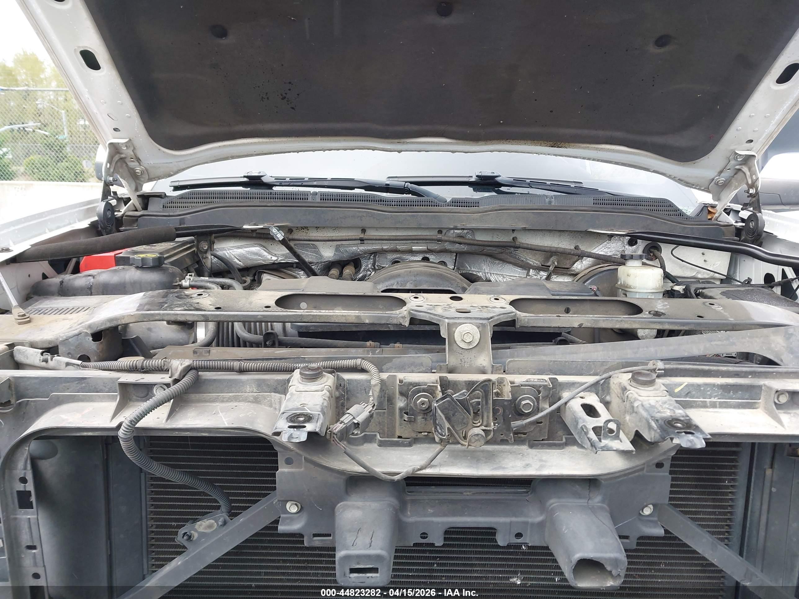 CHEVROLET SILVERADO image 10