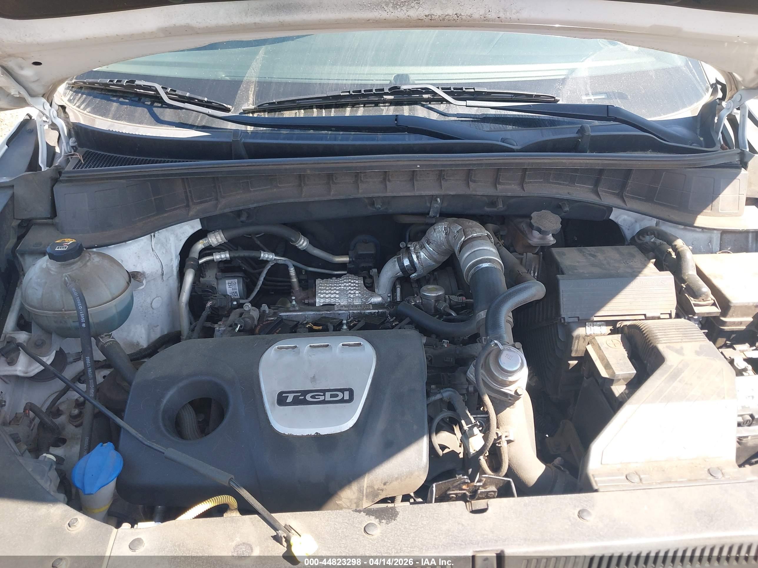 HYUNDAI TUCSON image 10